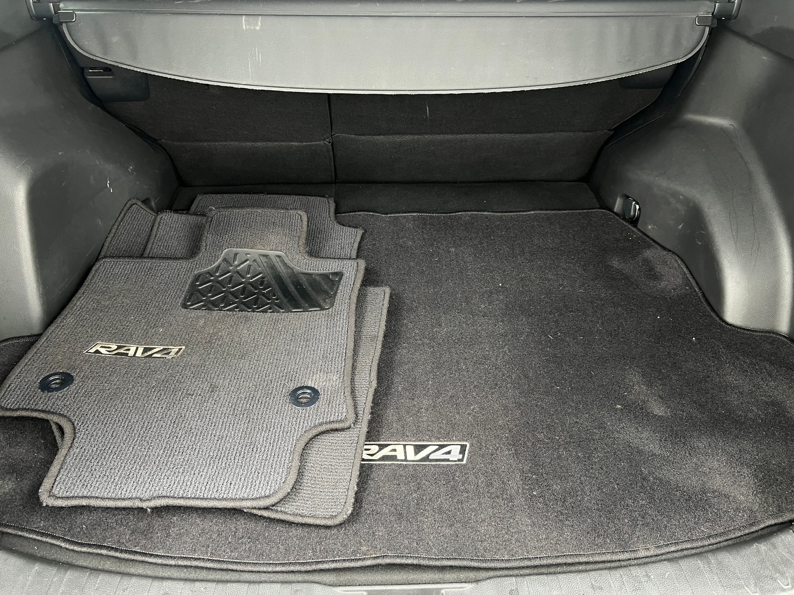 Thumbnail: 2023 Toyota RAV4 - 7