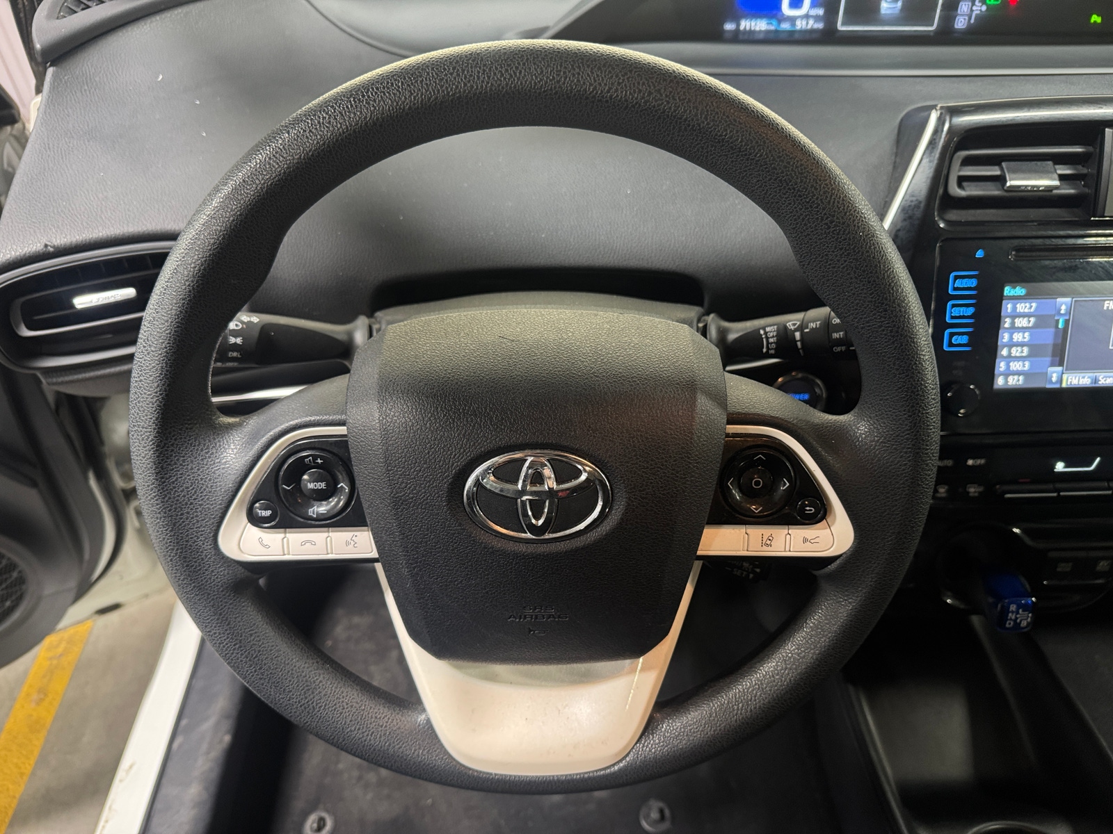 Thumbnail: 2018 Toyota Prius - 5