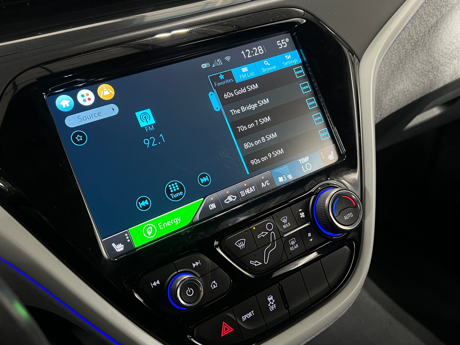 Thumbnail: 2020 Chevrolet Bolt EV - 3