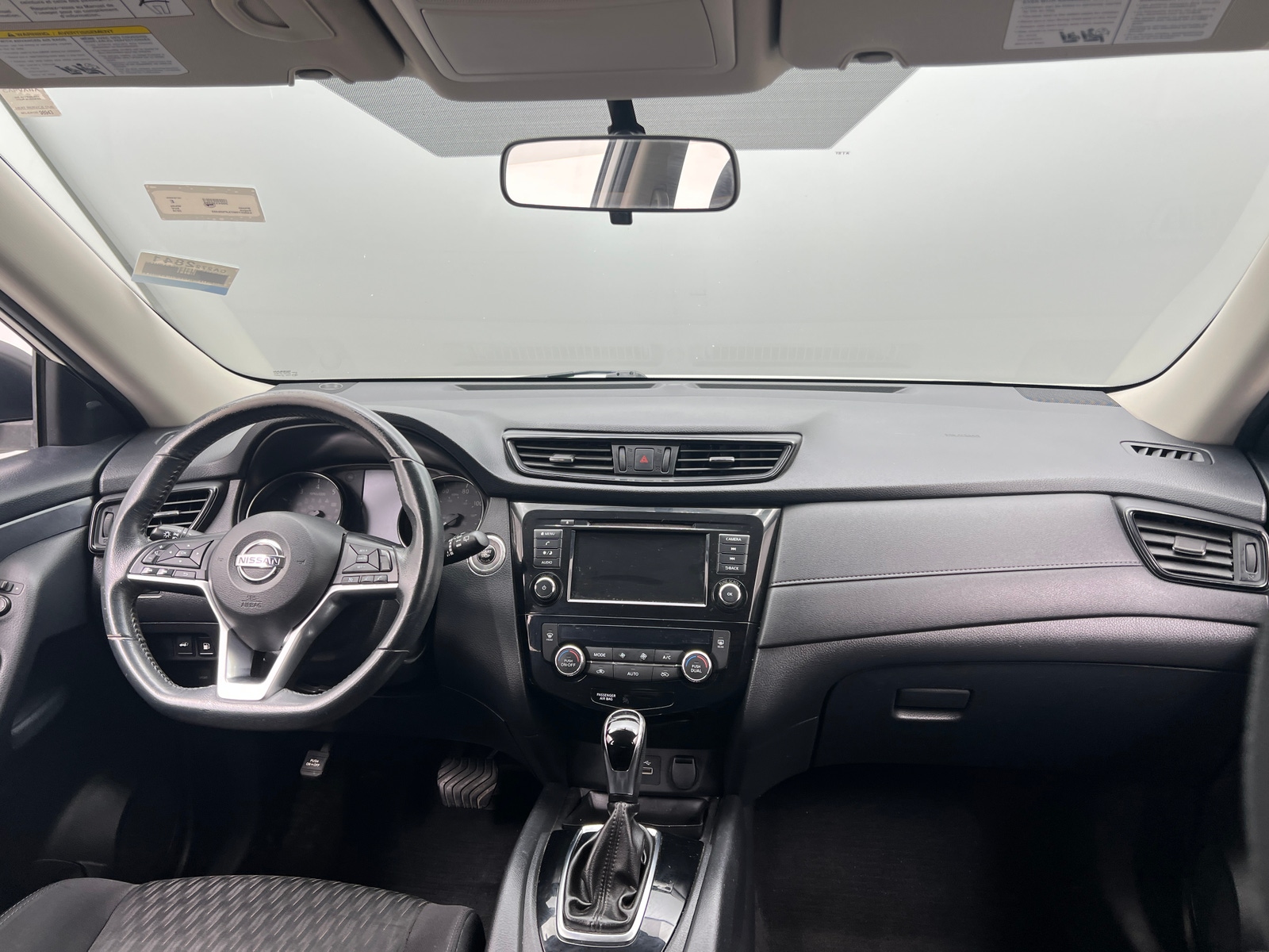 Thumbnail: 2018 Nissan Rogue - 3