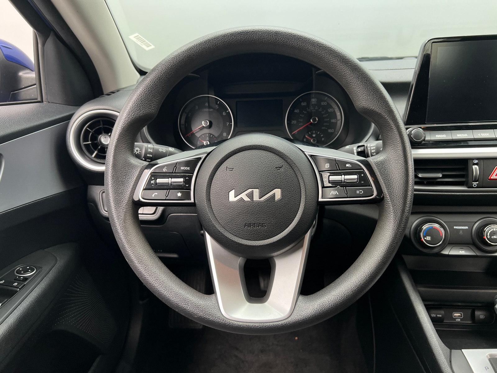 Thumbnail: 2024 Kia Forte - 5