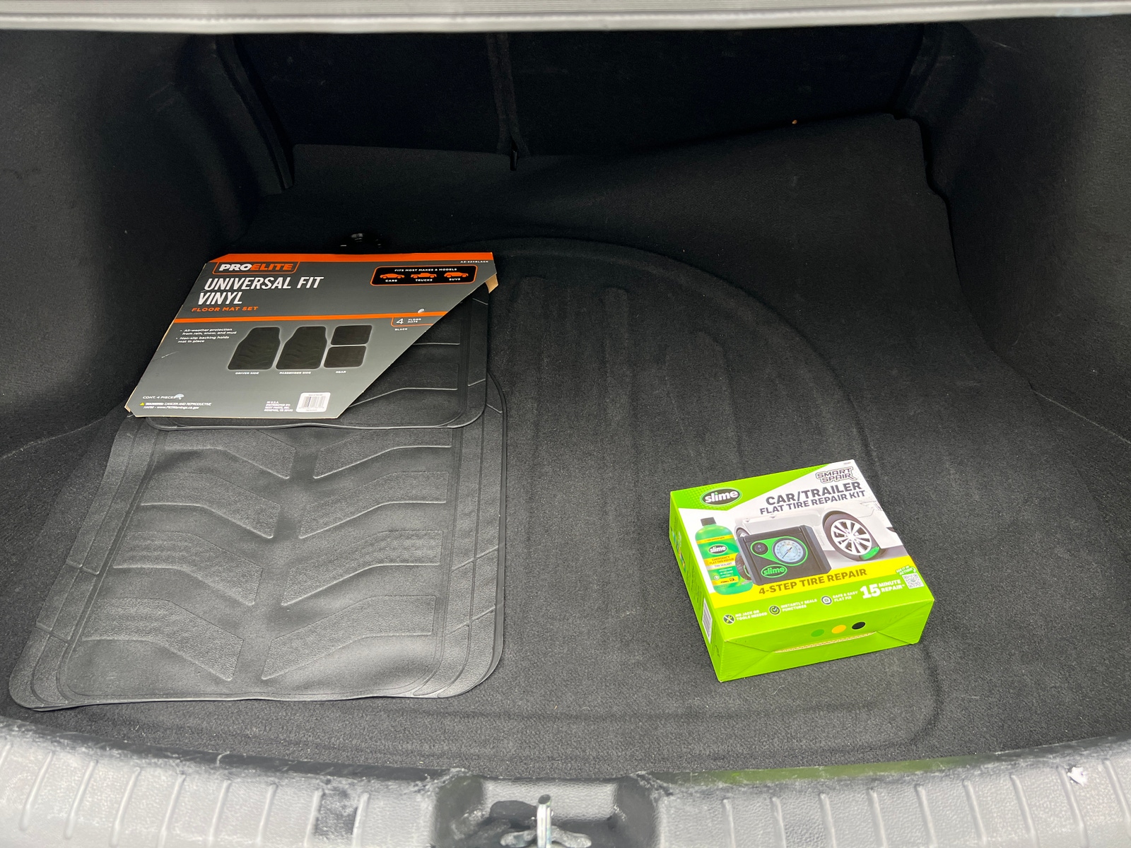 Thumbnail: 2024 Kia Forte - 7