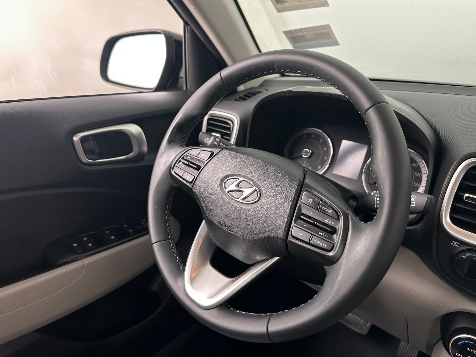 Thumbnail: 2021 Hyundai Venue - 5