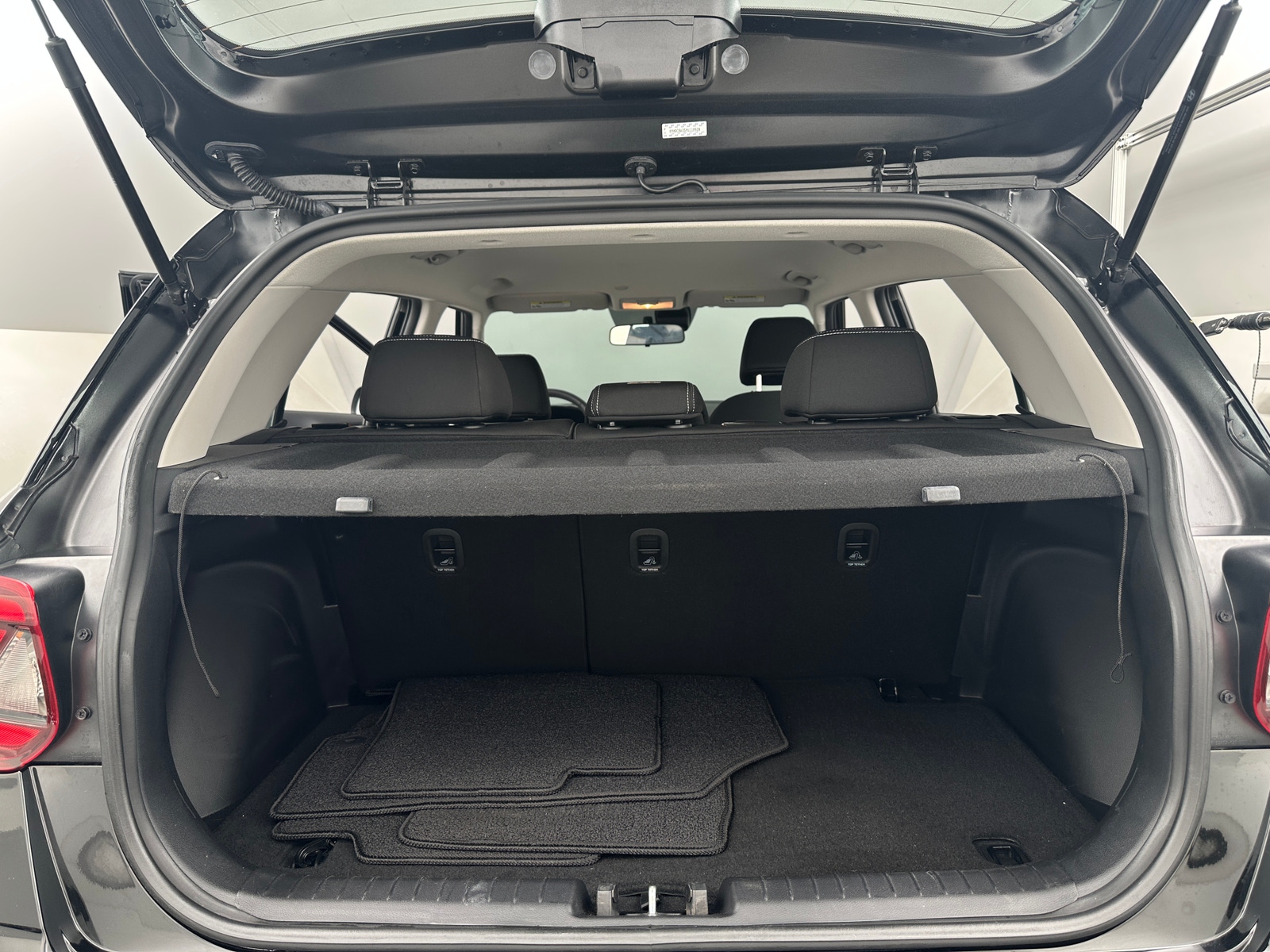 Thumbnail: 2021 Hyundai Venue - 7