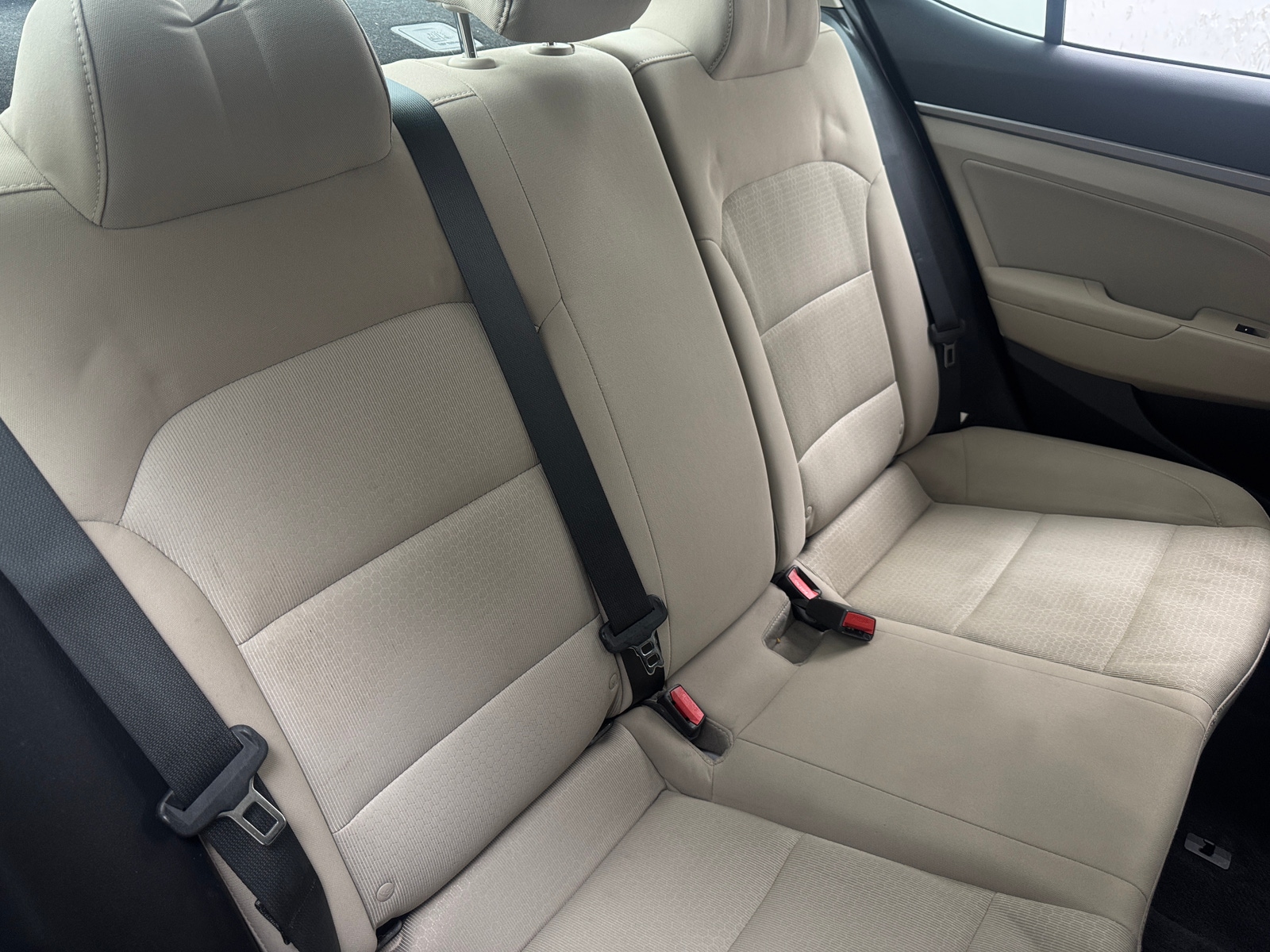 Thumbnail: 2017 Hyundai Elantra - 6