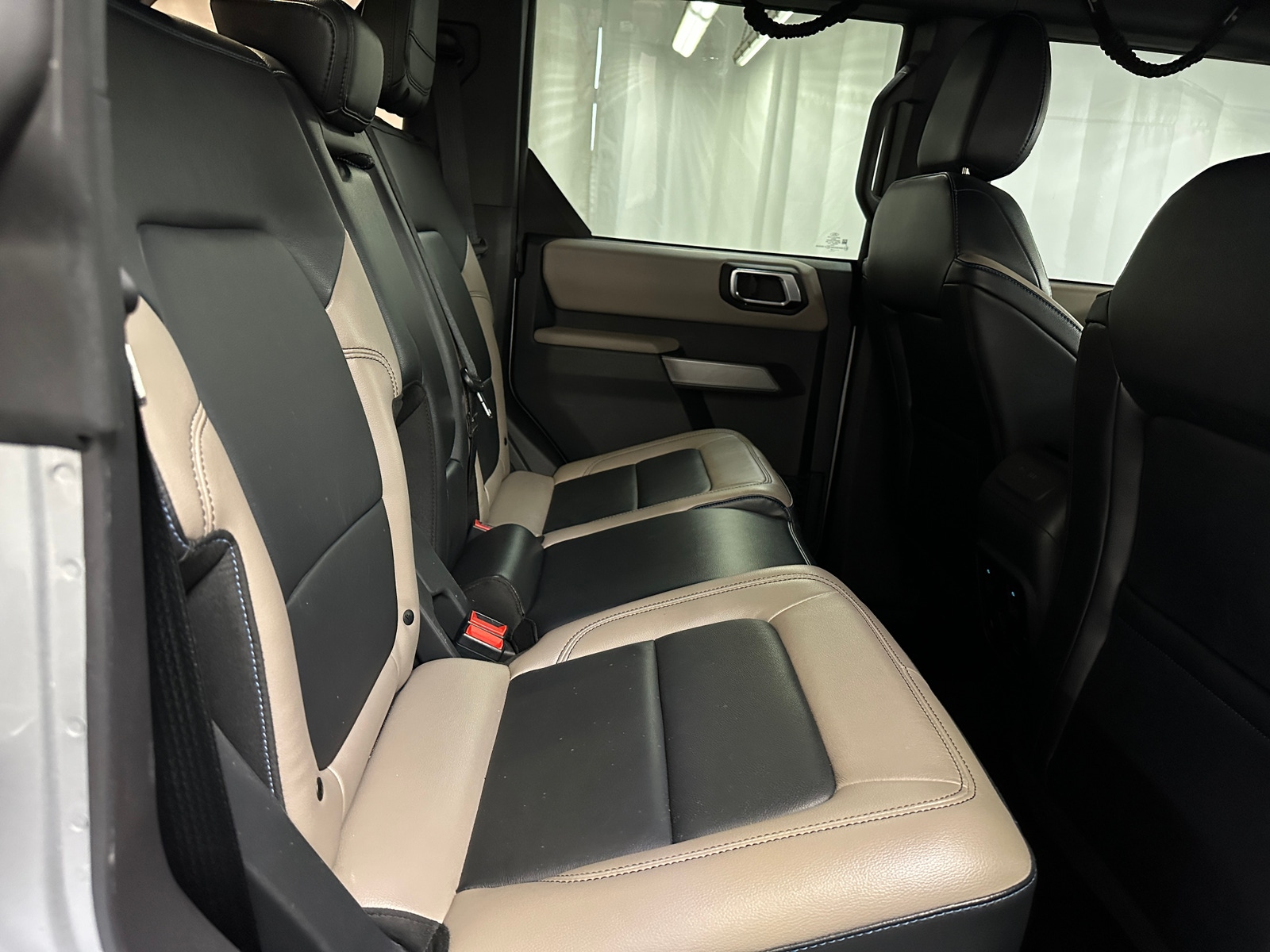 Thumbnail: 2022 Ford Bronco - 6