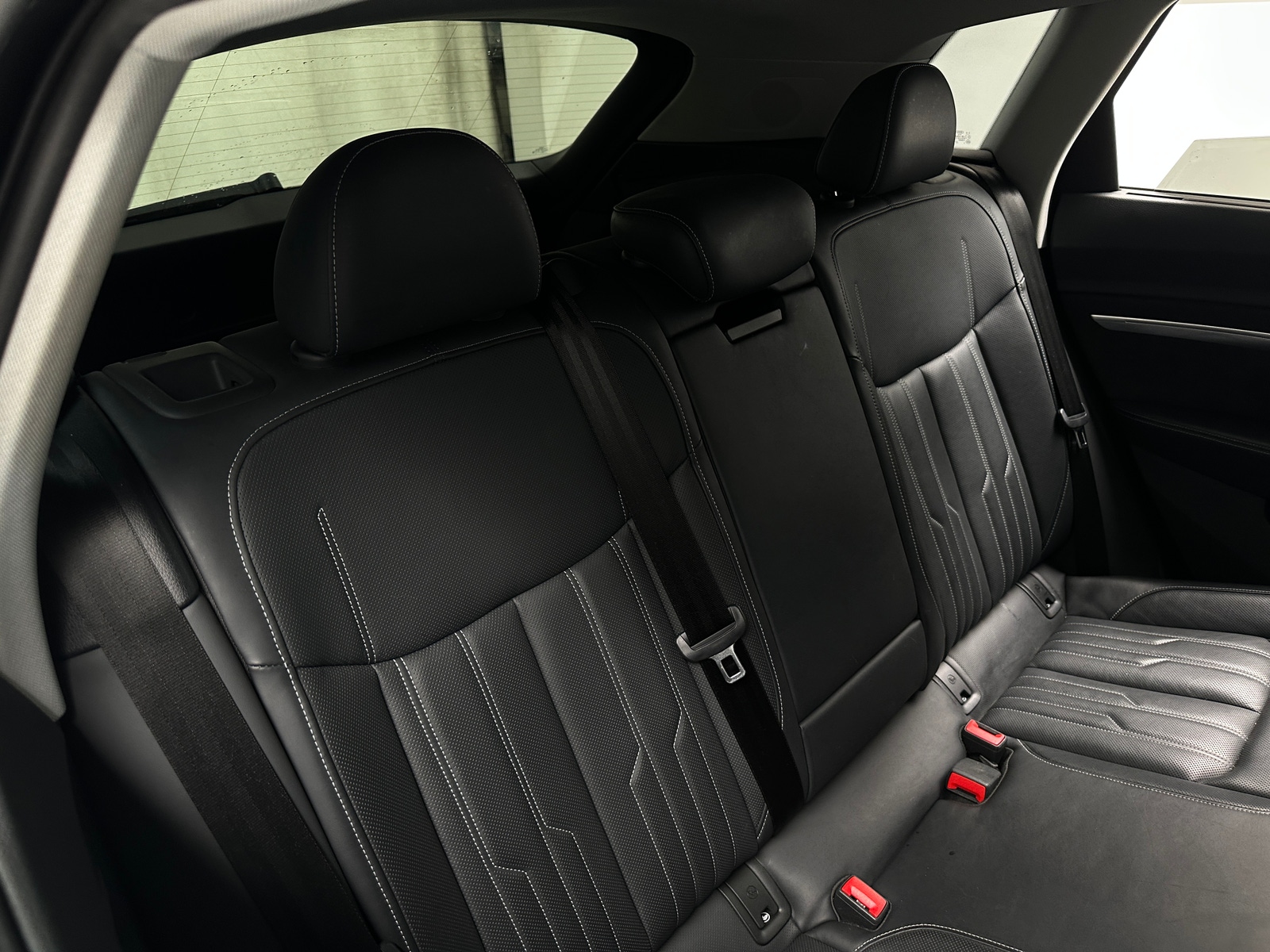 Thumbnail: 2019 Audi e-tron - 5