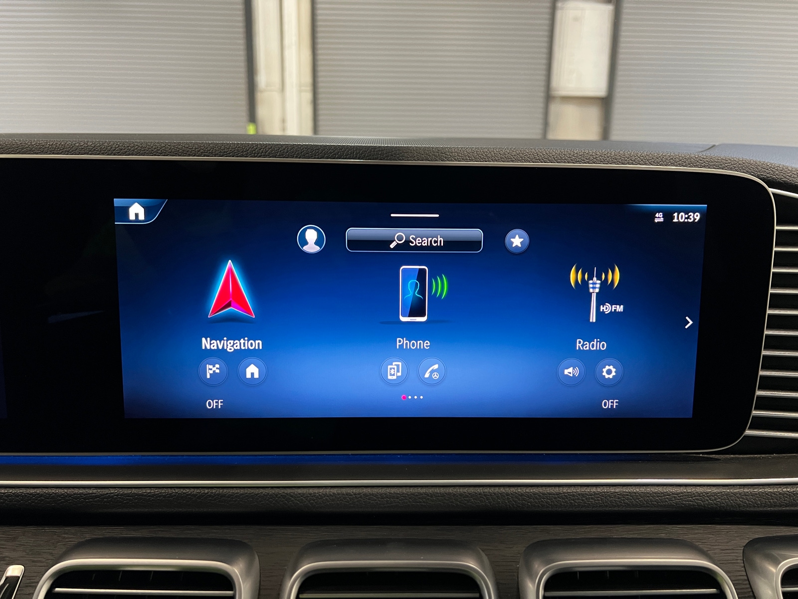 Thumbnail: 2025 Mercedes-Benz GLE - 3