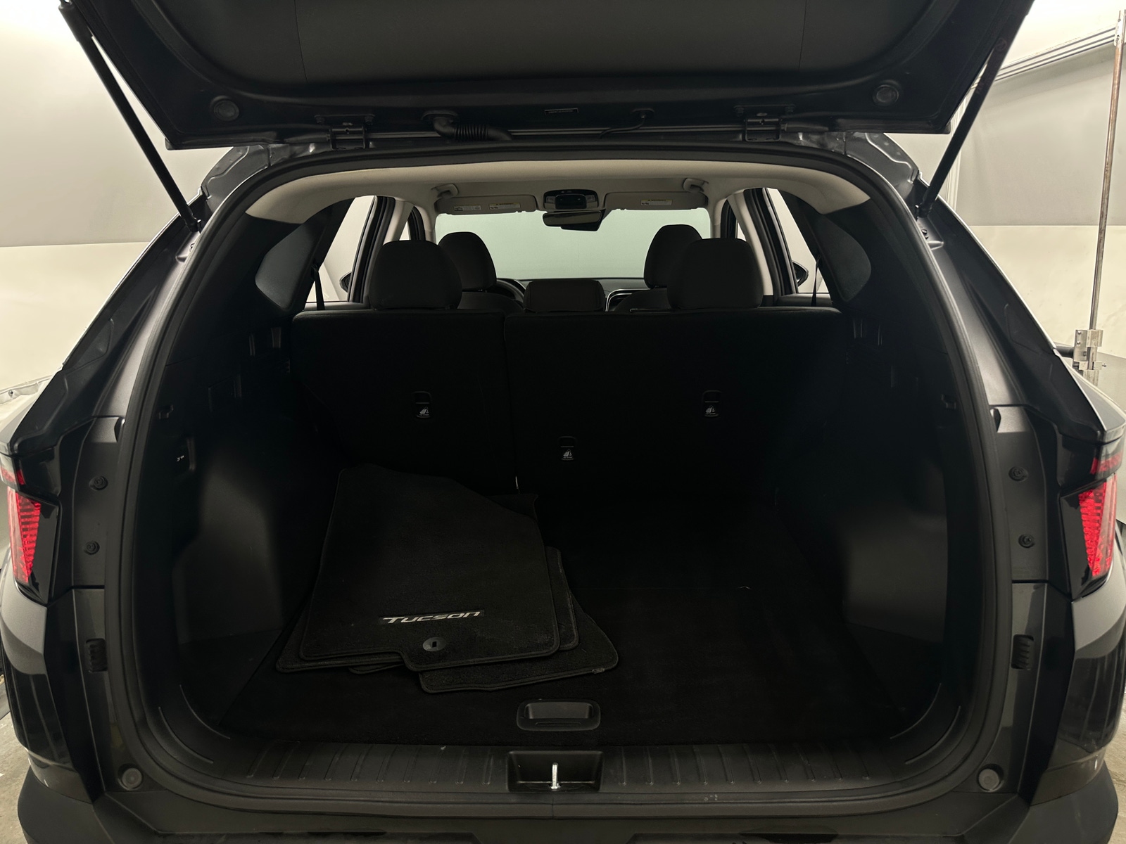 Thumbnail: 2023 Hyundai Tucson - 7