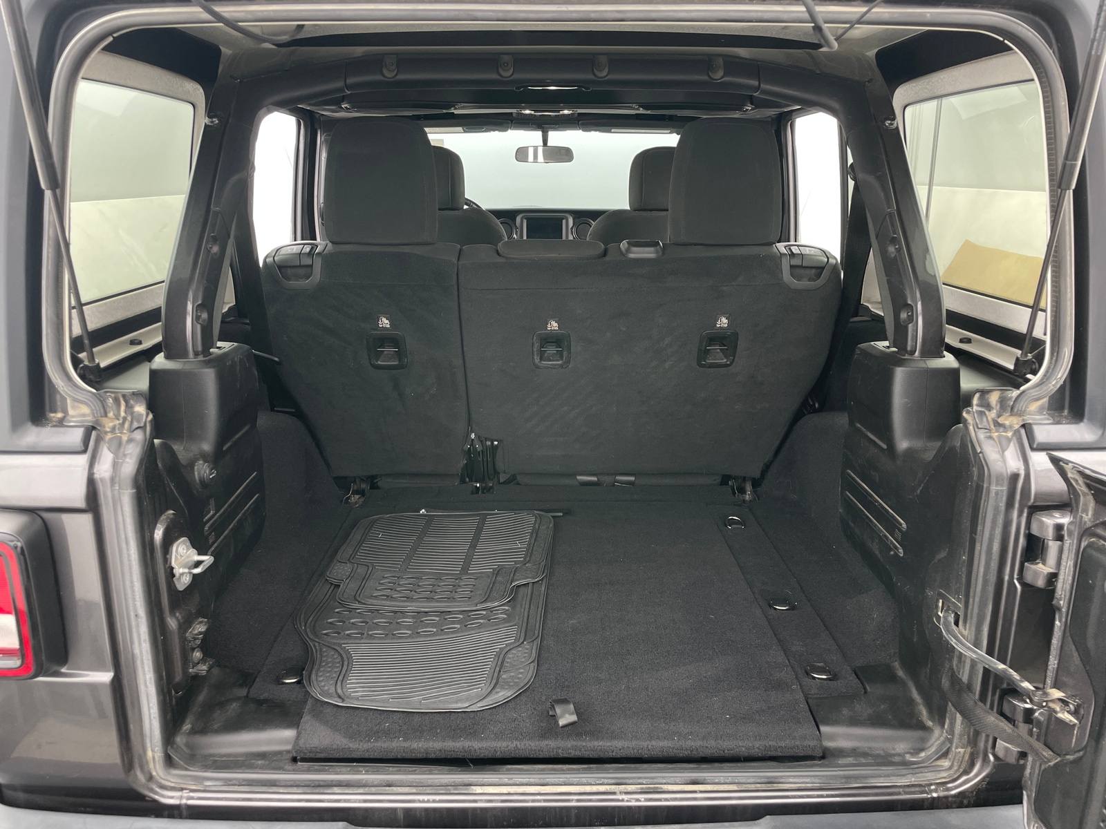 Thumbnail: 2021 Jeep Wrangler - 7