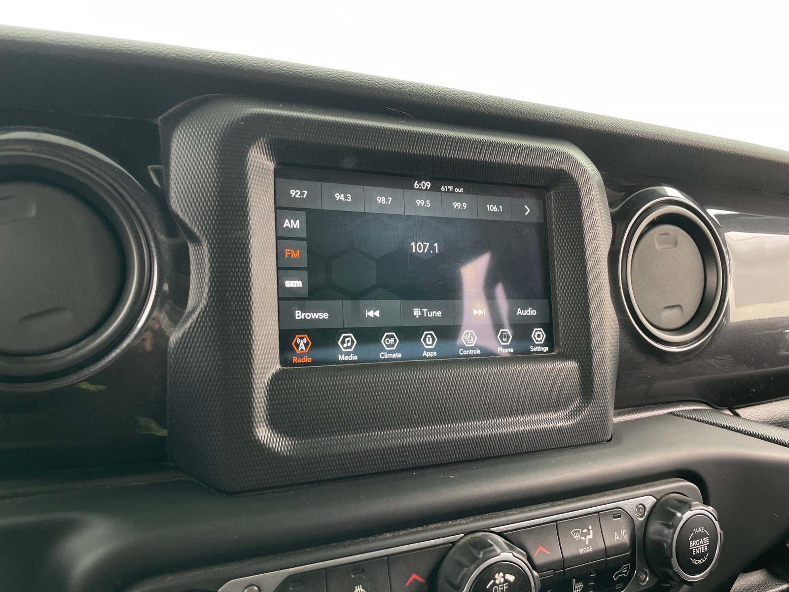 Thumbnail: 2021 Jeep Wrangler - 4