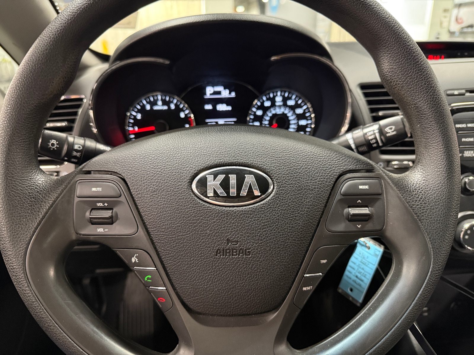 Thumbnail: 2017 Kia Forte - 5