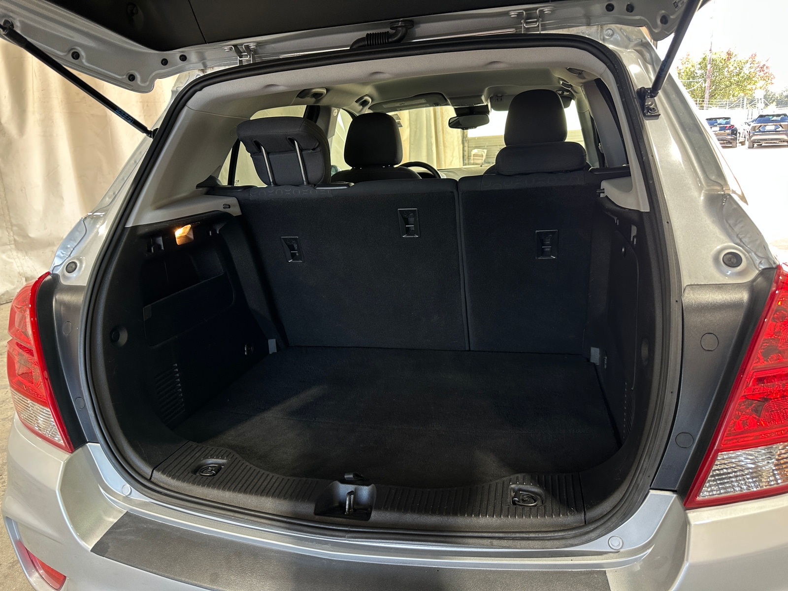 Thumbnail: 2020 Chevrolet Trax - 7