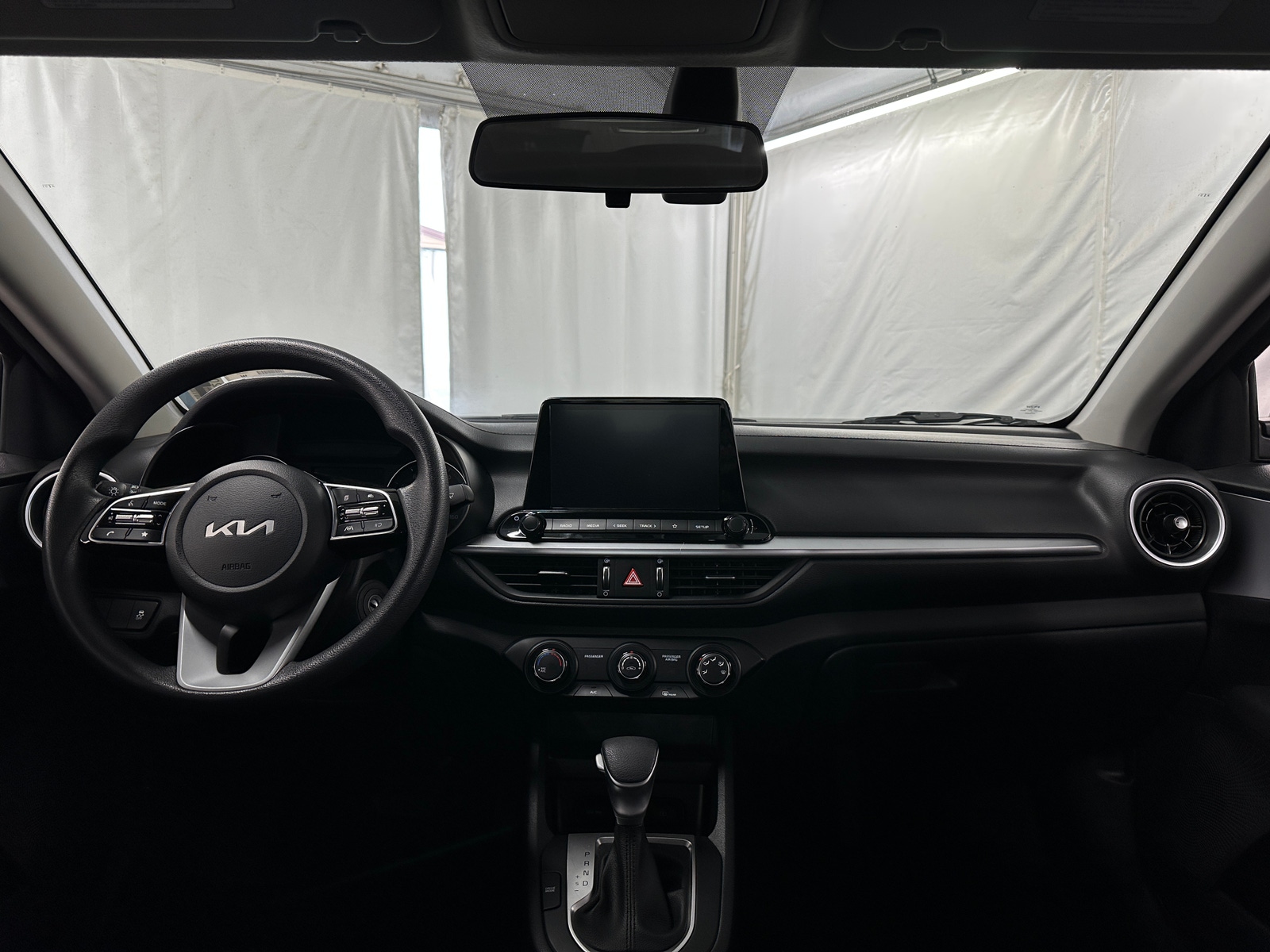 Thumbnail: 2024 Kia Forte - 3