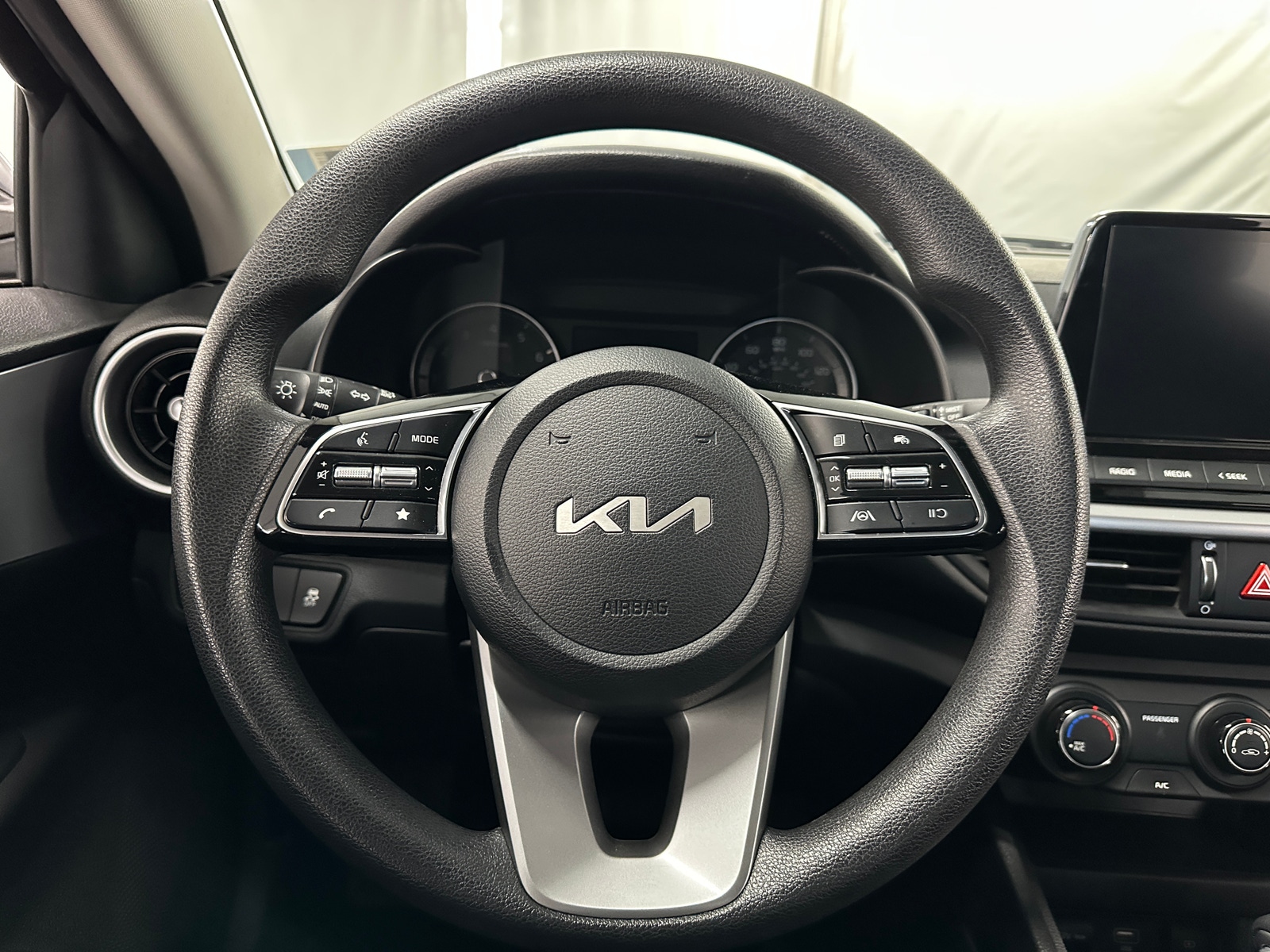 Thumbnail: 2024 Kia Forte - 5