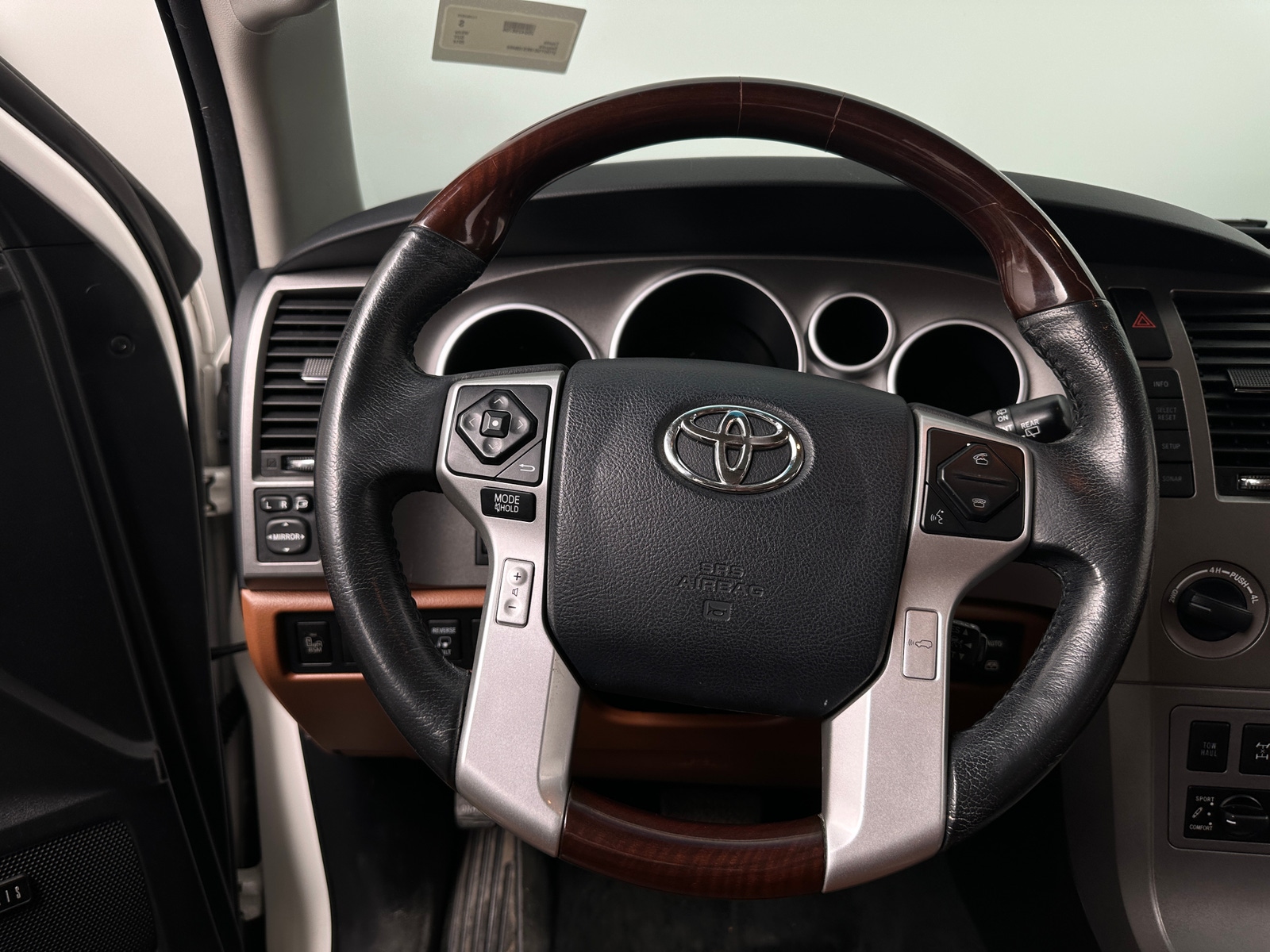 Thumbnail: 2014 Toyota Sequoia - 4