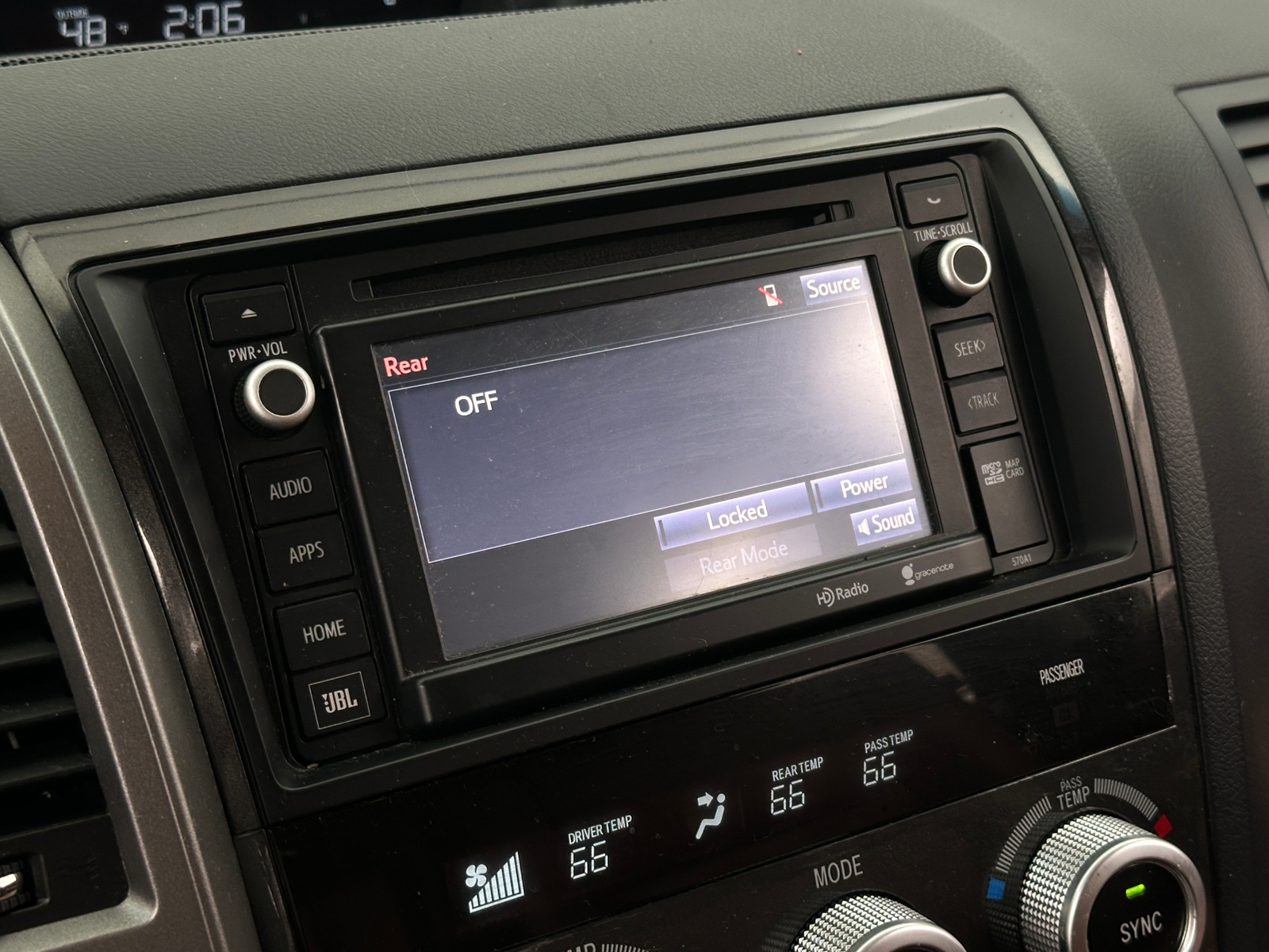 Thumbnail: 2014 Toyota Sequoia - 3