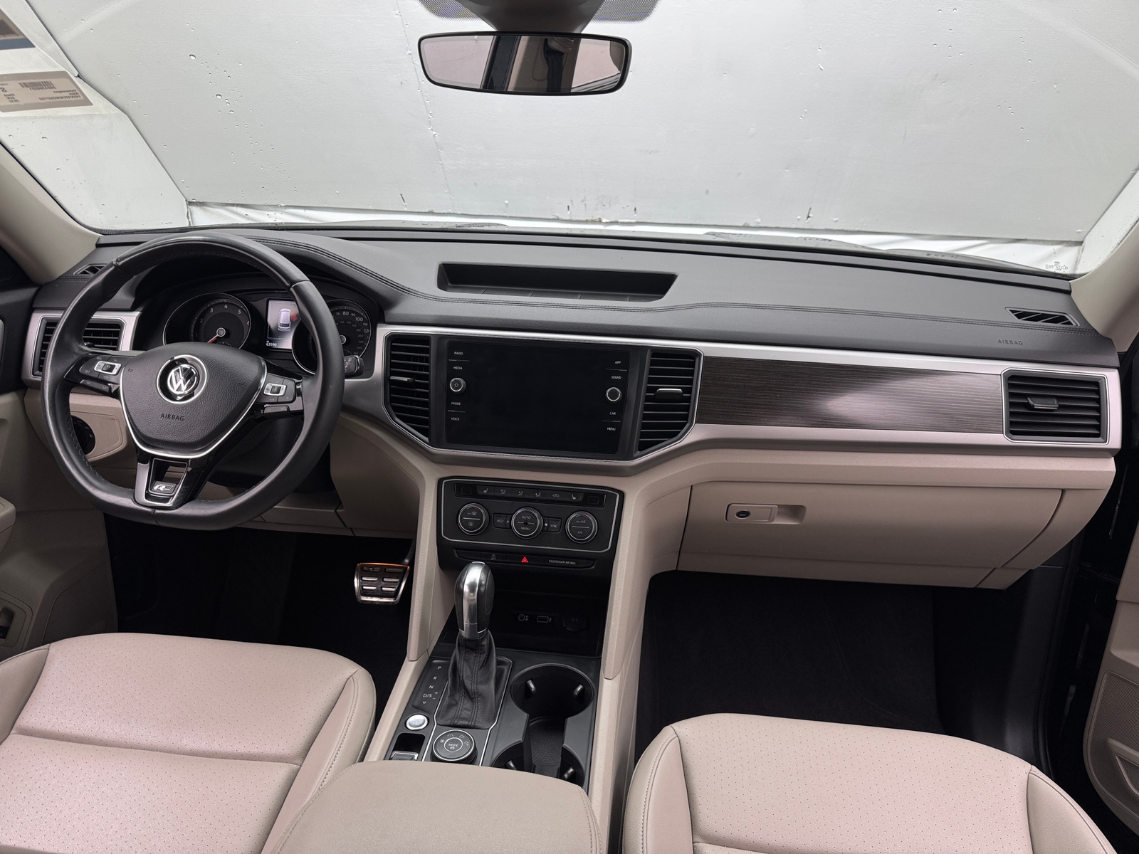 Thumbnail: 2019 Volkswagen Atlas - 2