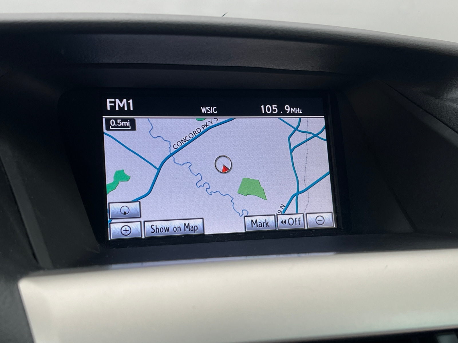 Thumbnail: 2011 Lexus RX - 4