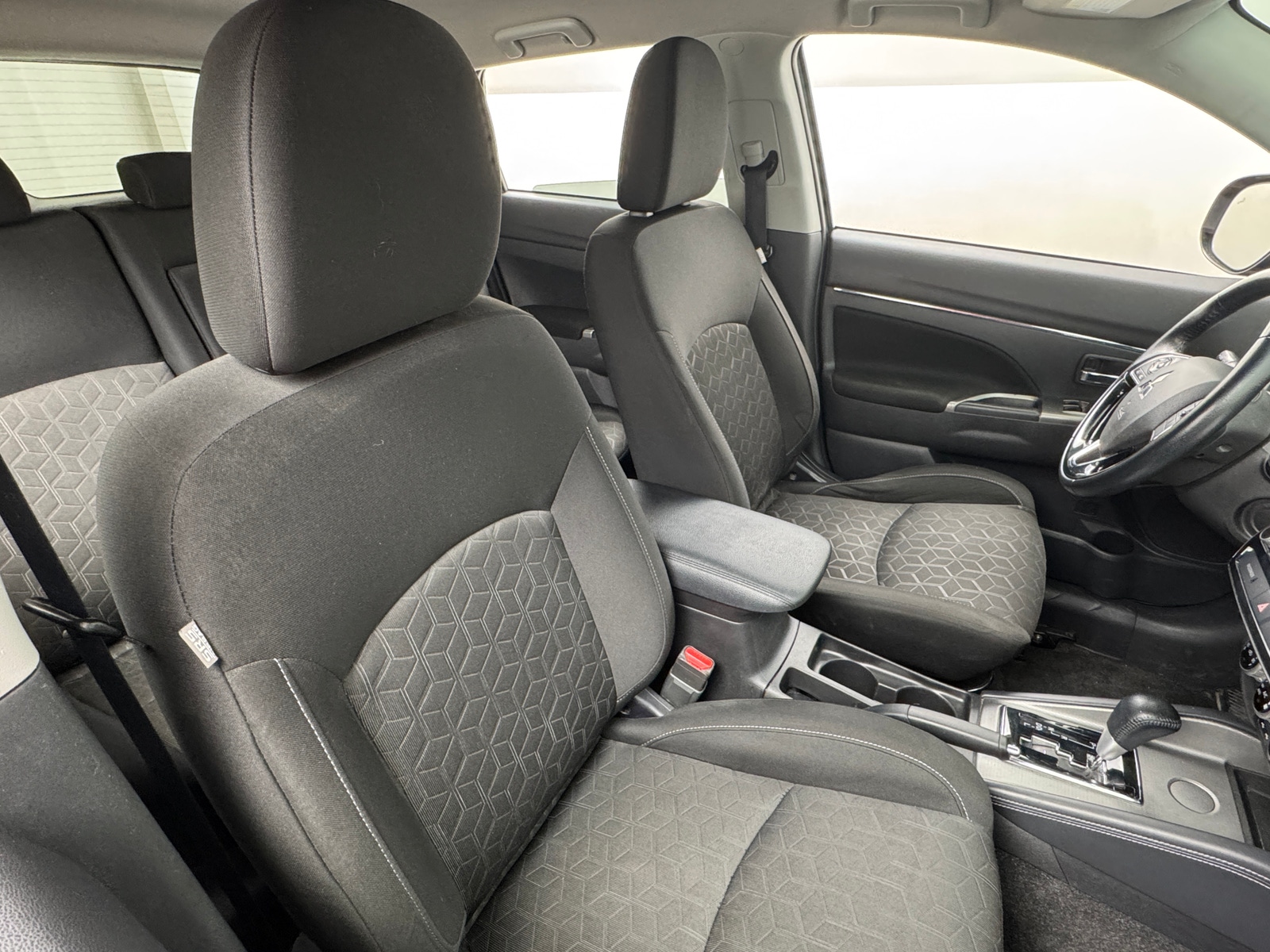 Thumbnail: 2021 Mitsubishi Outlander Sport - 2