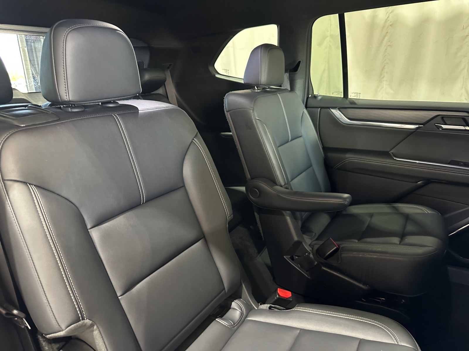 Thumbnail: 2024 GMC Acadia - 5