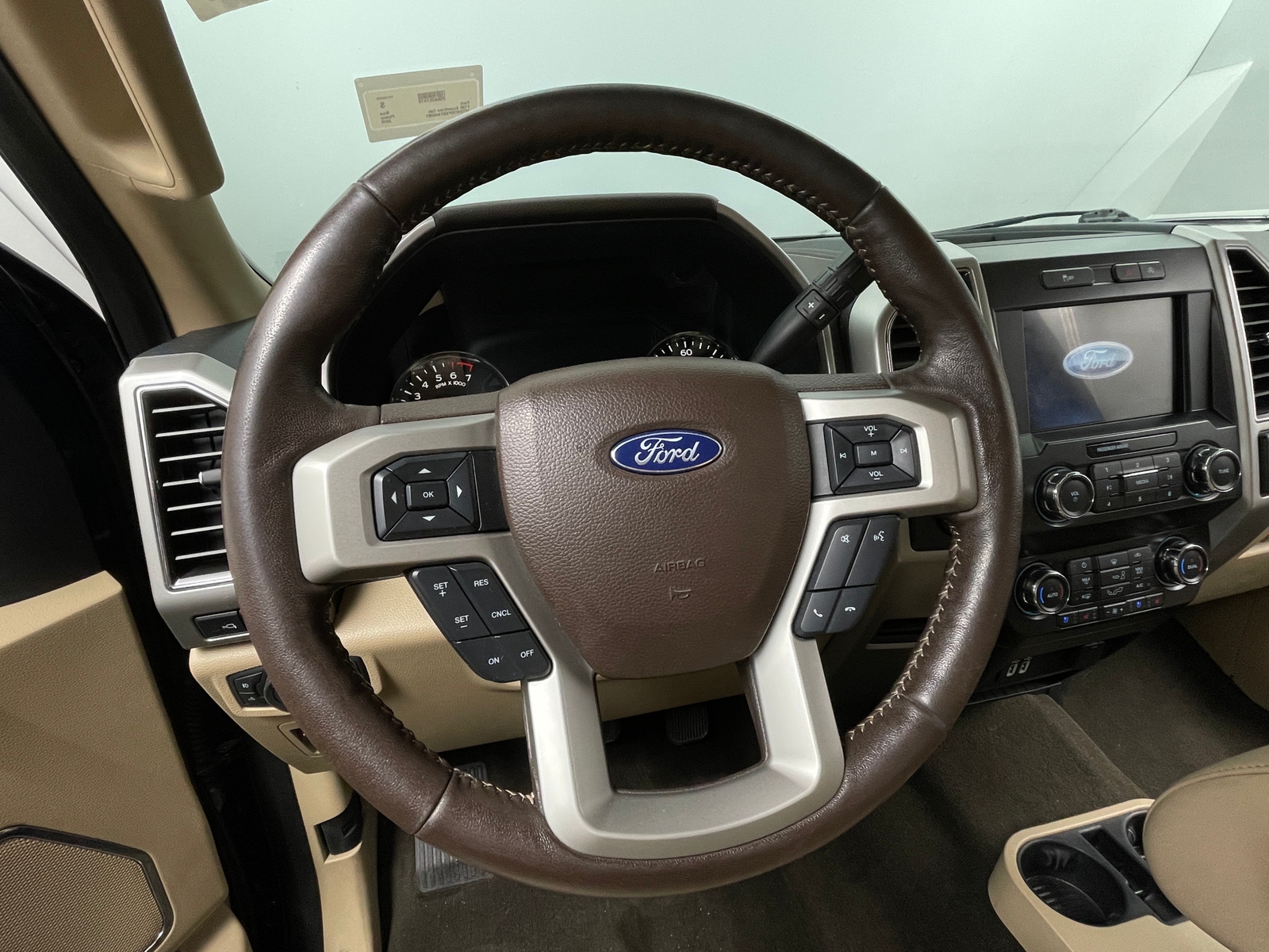 Thumbnail: 2019 Ford Econoline - 4