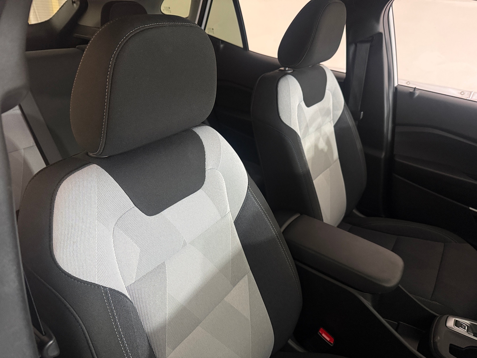 Thumbnail: 2025 Chevrolet Trax - 2