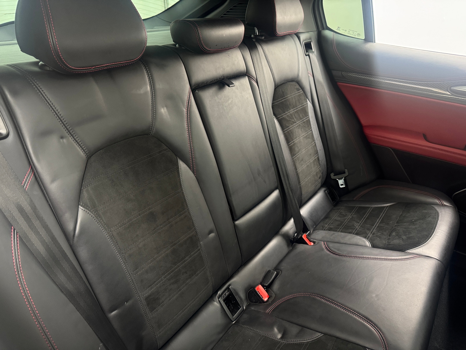 Thumbnail: 2018 Alfa Romeo Stelvio - 5