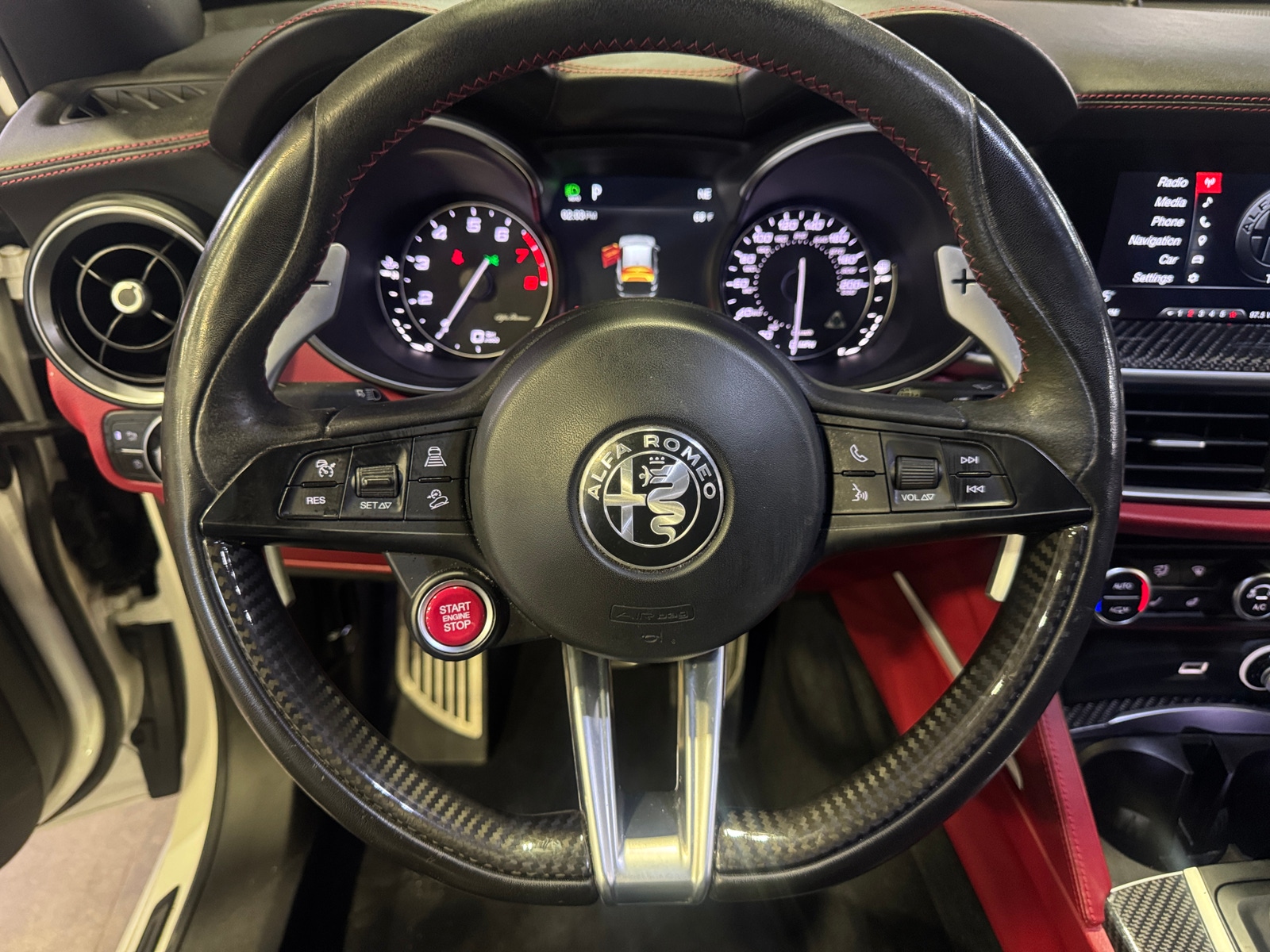 Thumbnail: 2018 Alfa Romeo Stelvio - 4