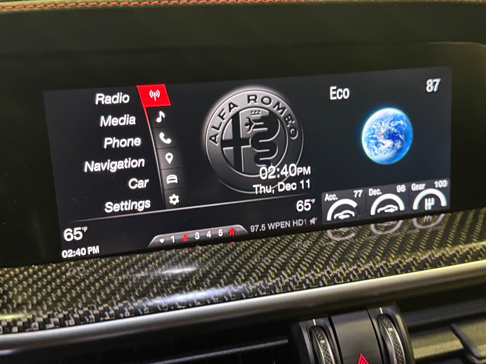 Thumbnail: 2018 Alfa Romeo Stelvio - 3