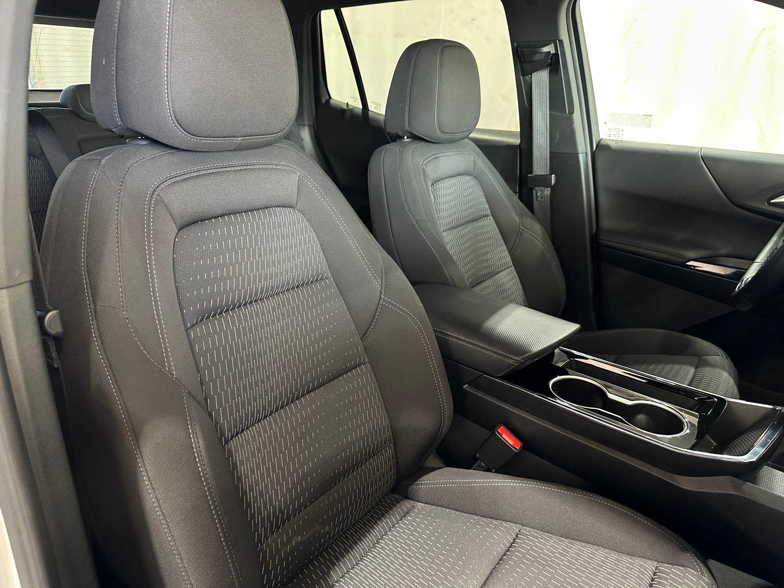 Thumbnail: 2025 Chevrolet Equinox - 2