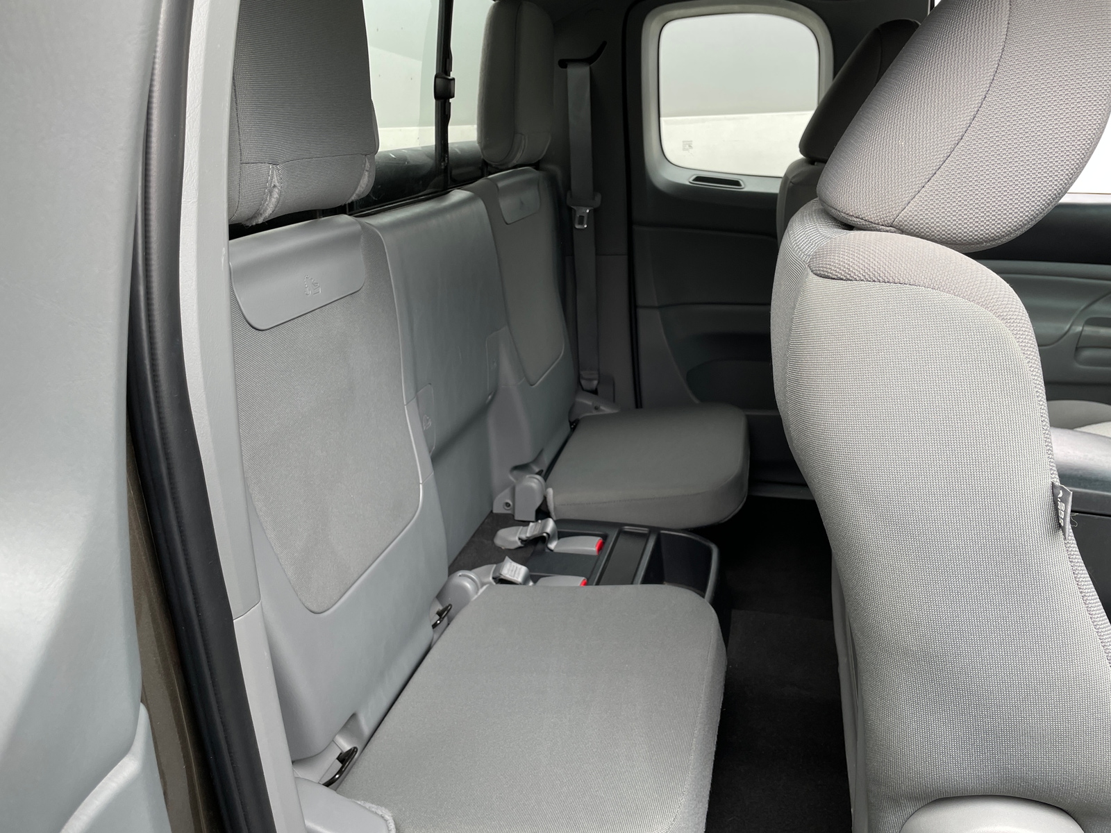 Thumbnail: 2012 Toyota Tacoma - 6