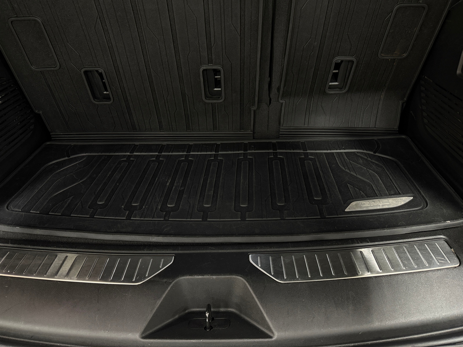 Thumbnail: 2023 GMC Yukon - 6