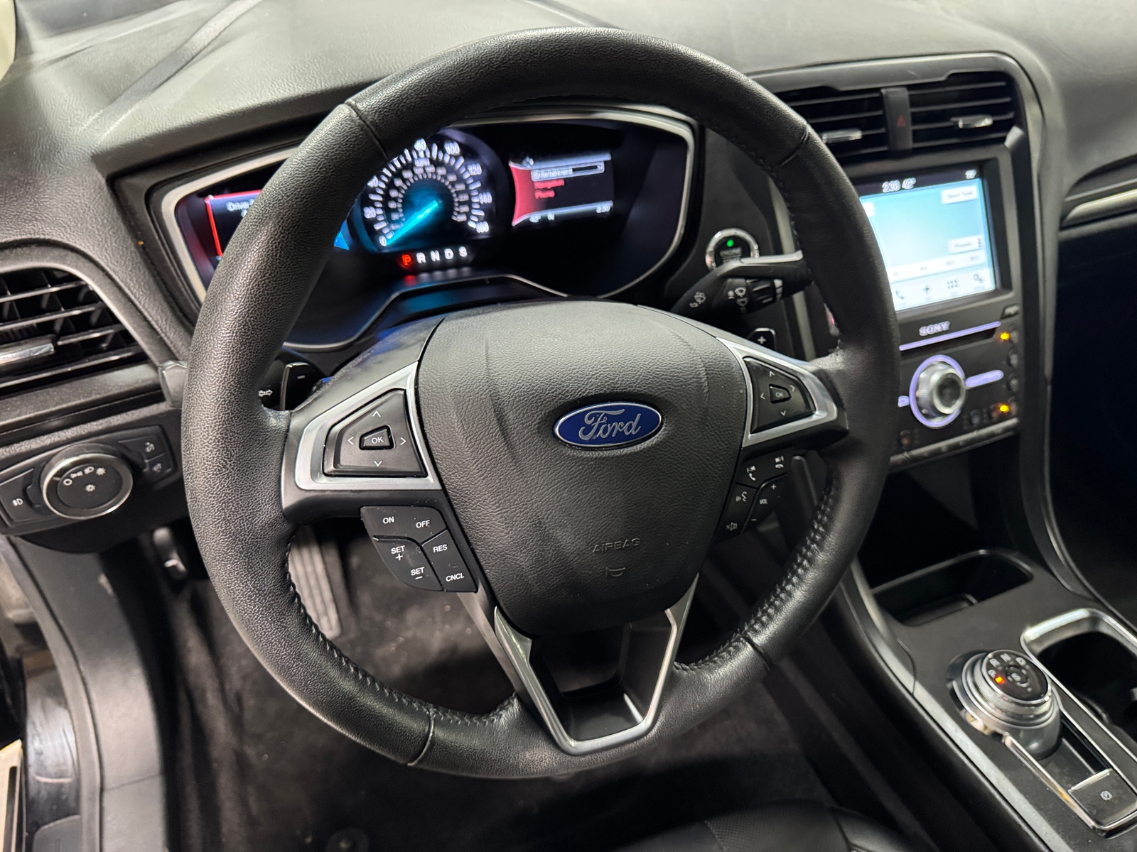 Thumbnail: 2017 Ford Fusion - 4