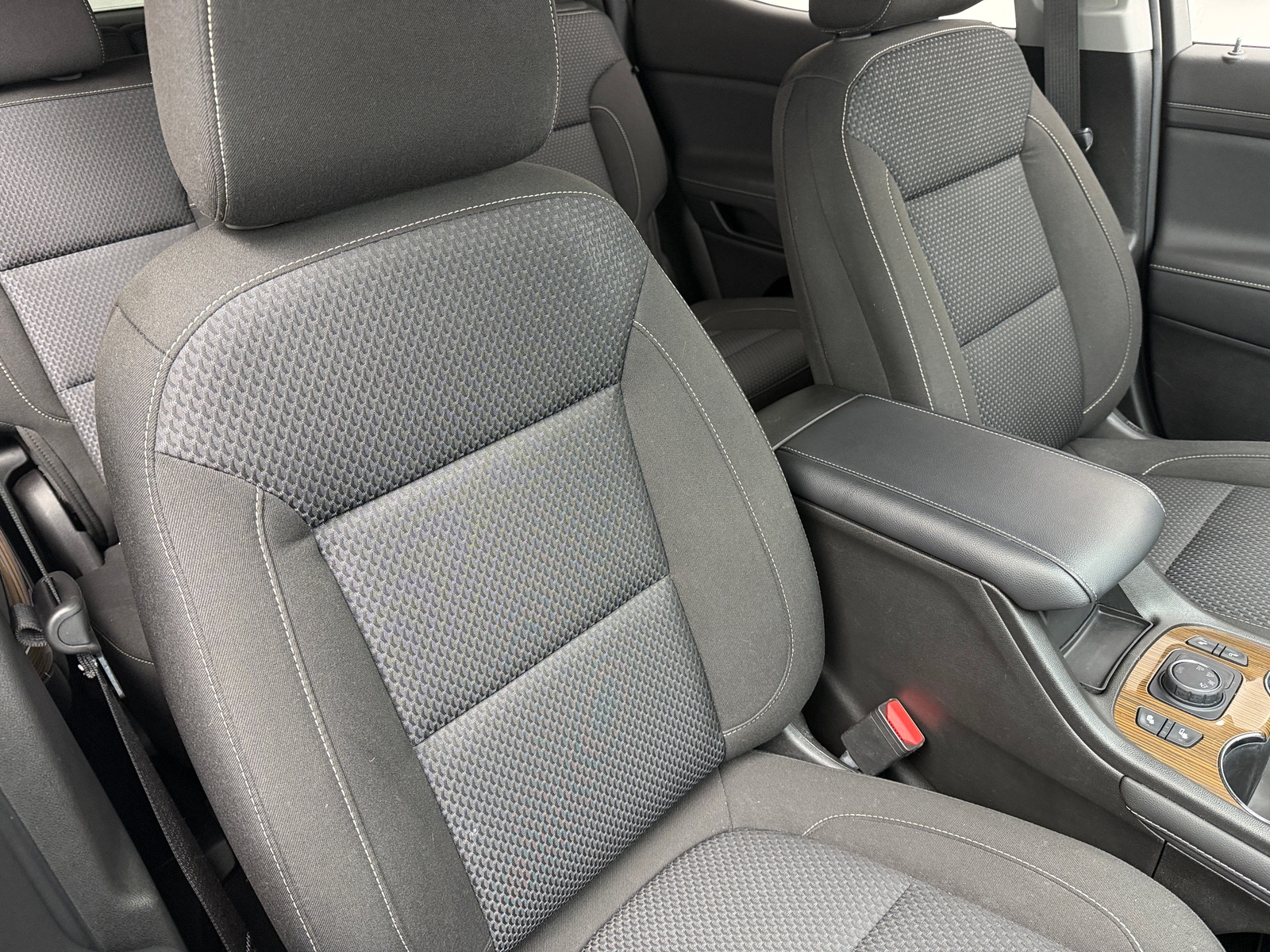 Thumbnail: 2023 GMC Acadia - 2