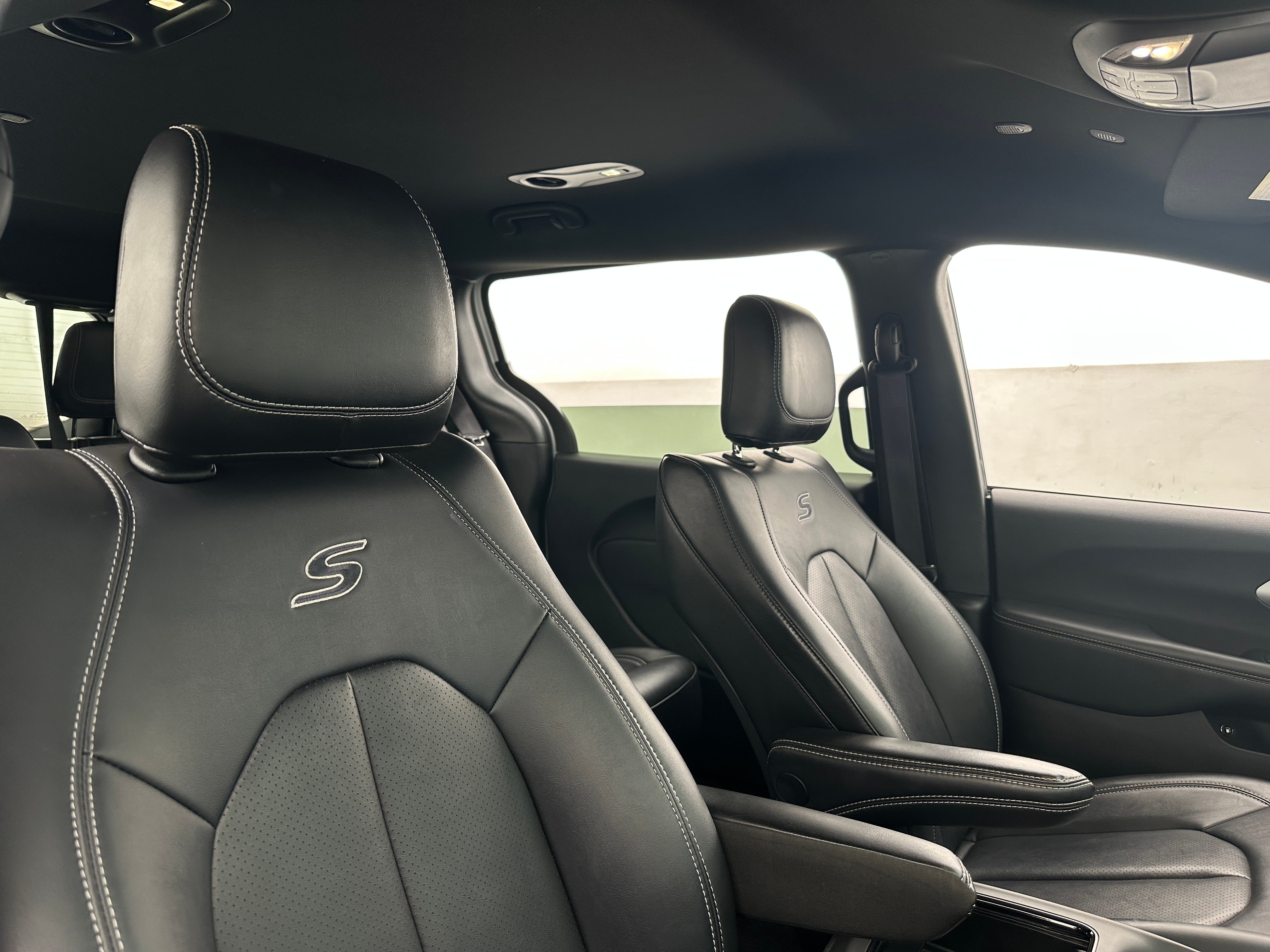 2024 Chrysler Pacifica PHEV