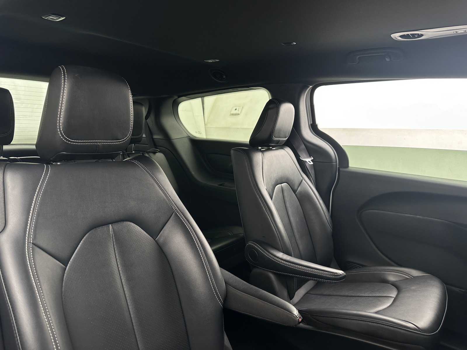 Thumbnail: 2024 Chrysler Pacifica - 5