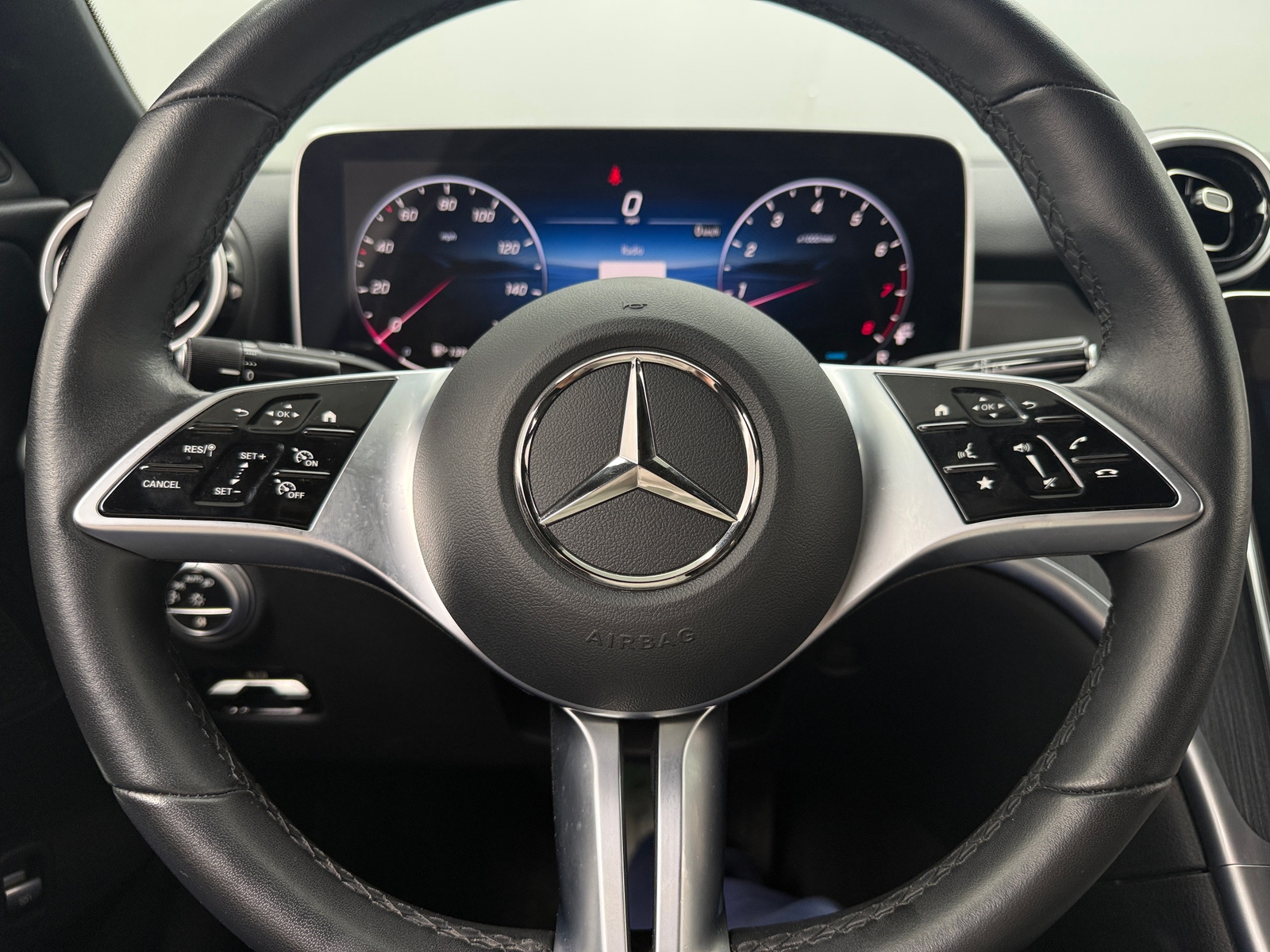 Thumbnail: 2025 Mercedes-Benz C-Class - 4