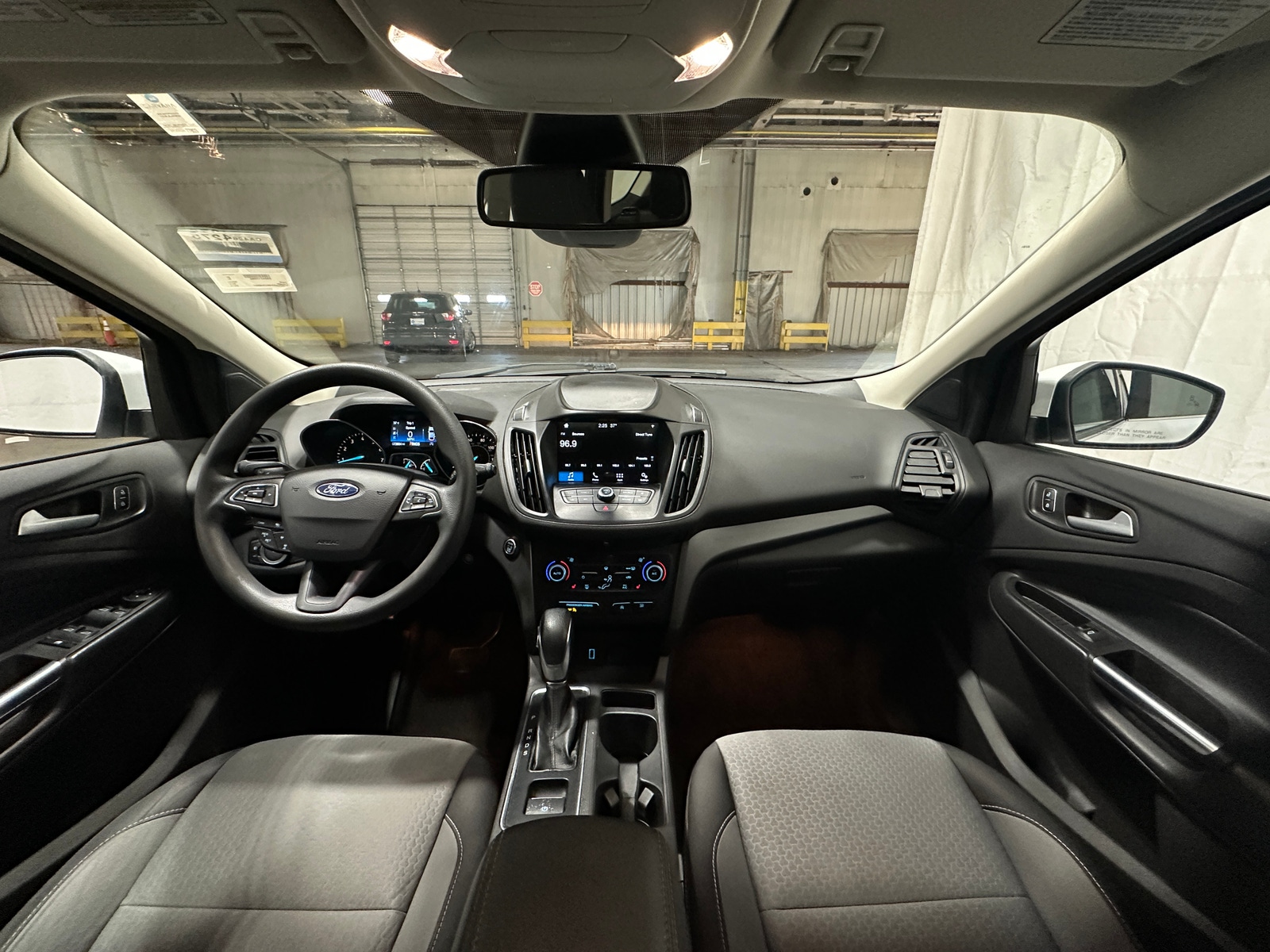 Thumbnail: 2019 Ford Escape - 3