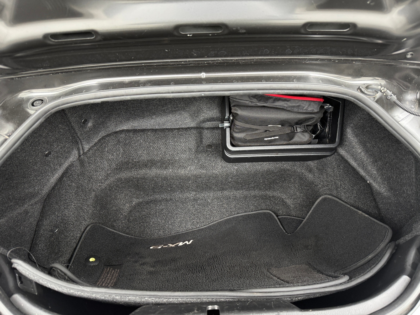 Thumbnail: 2017 Mazda MX-5 Miata - 6