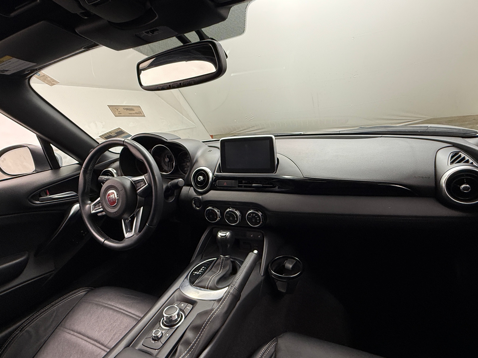 Thumbnail: 2018 Fiat 124 Spider - 3