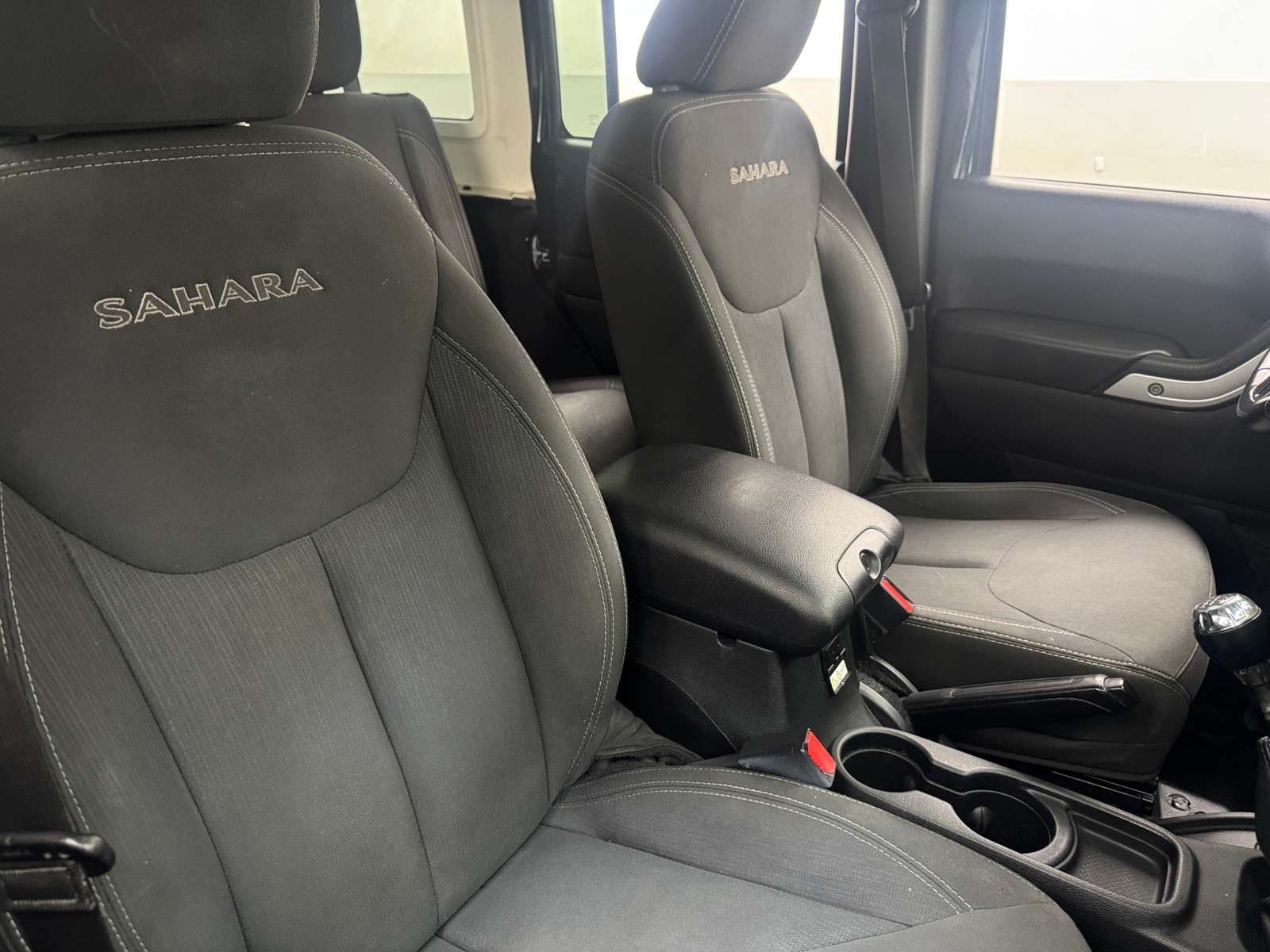 Thumbnail: 2017 Jeep Wrangler - 2