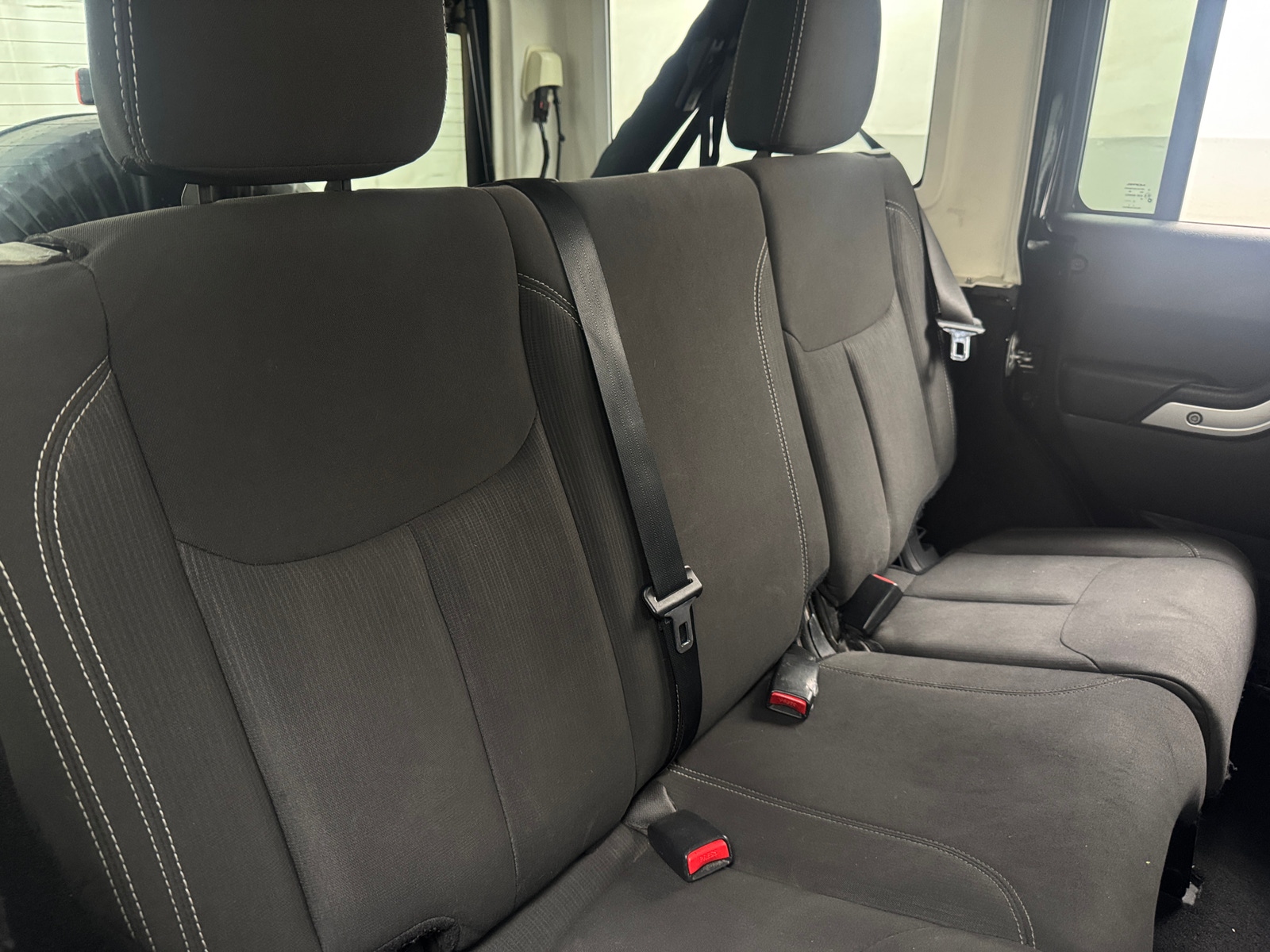 Thumbnail: 2017 Jeep Wrangler - 6