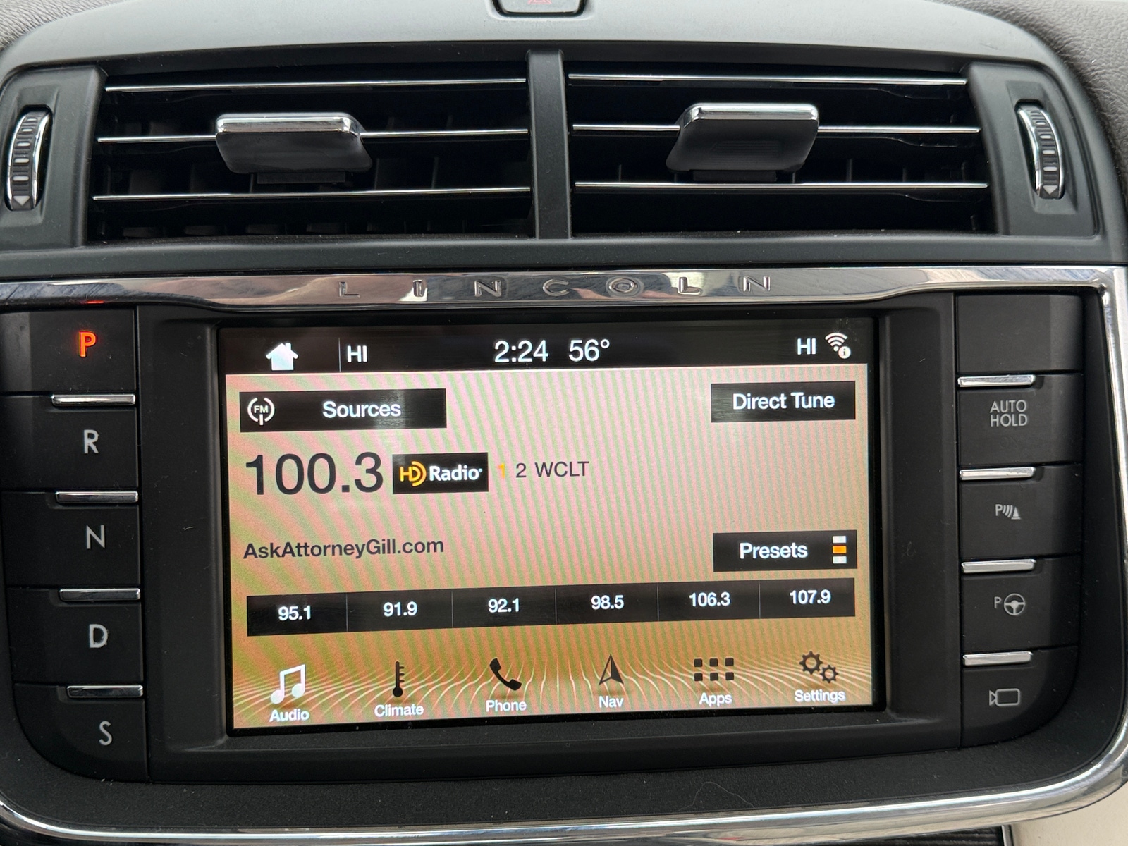 Thumbnail: 2017 Lincoln Continental - 3