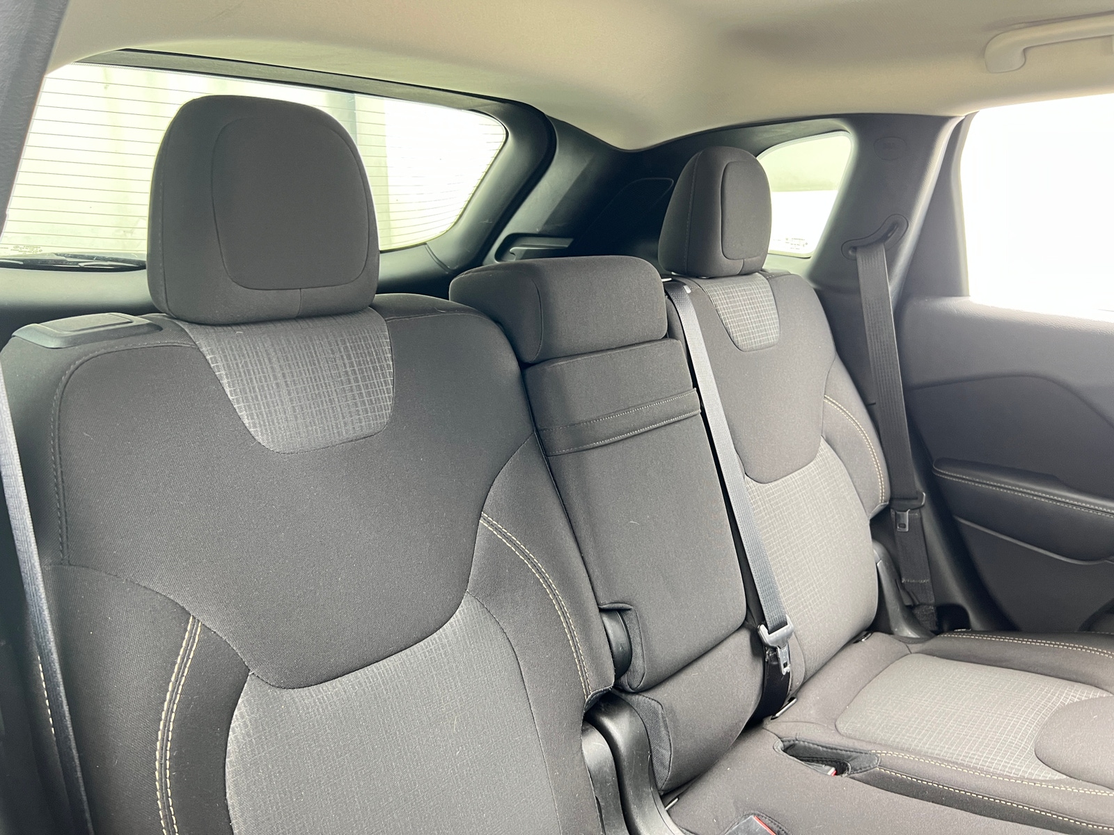 Thumbnail: 2016 Jeep Cherokee - 6