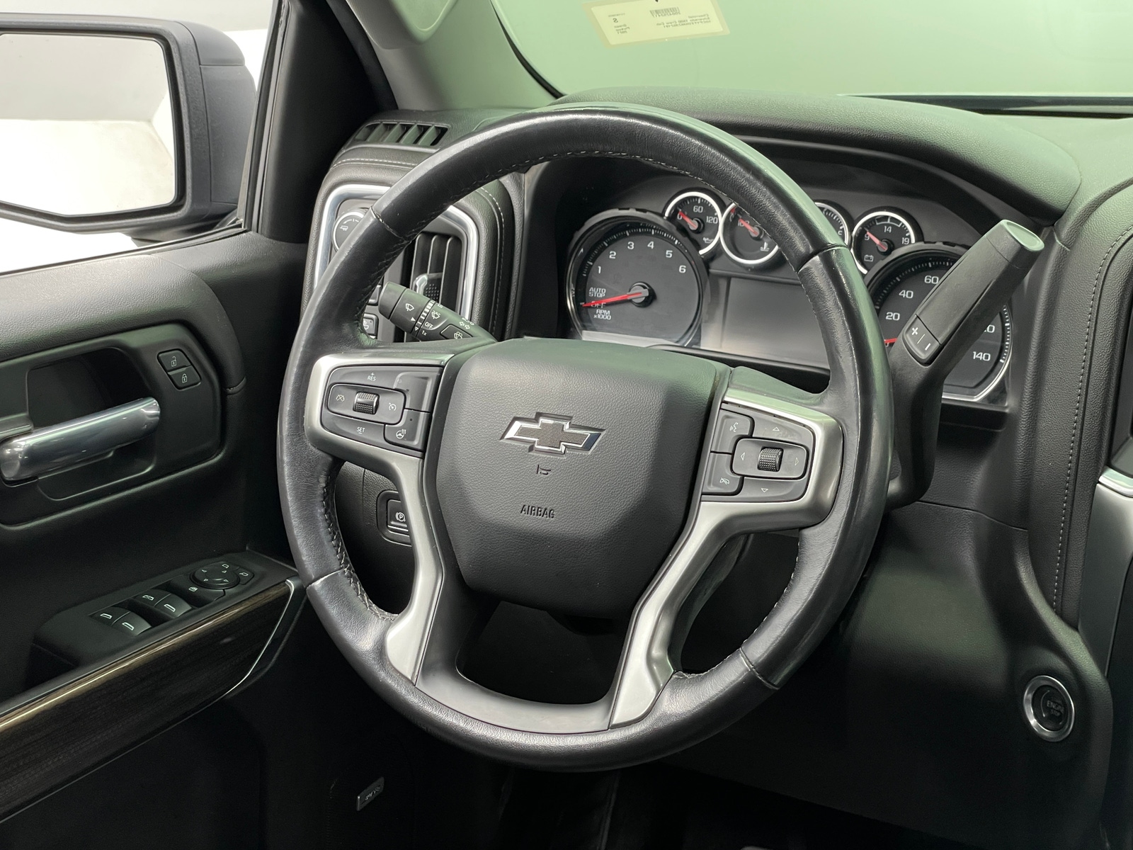 Thumbnail: 2021 Chevrolet Silverado 1500 - 5