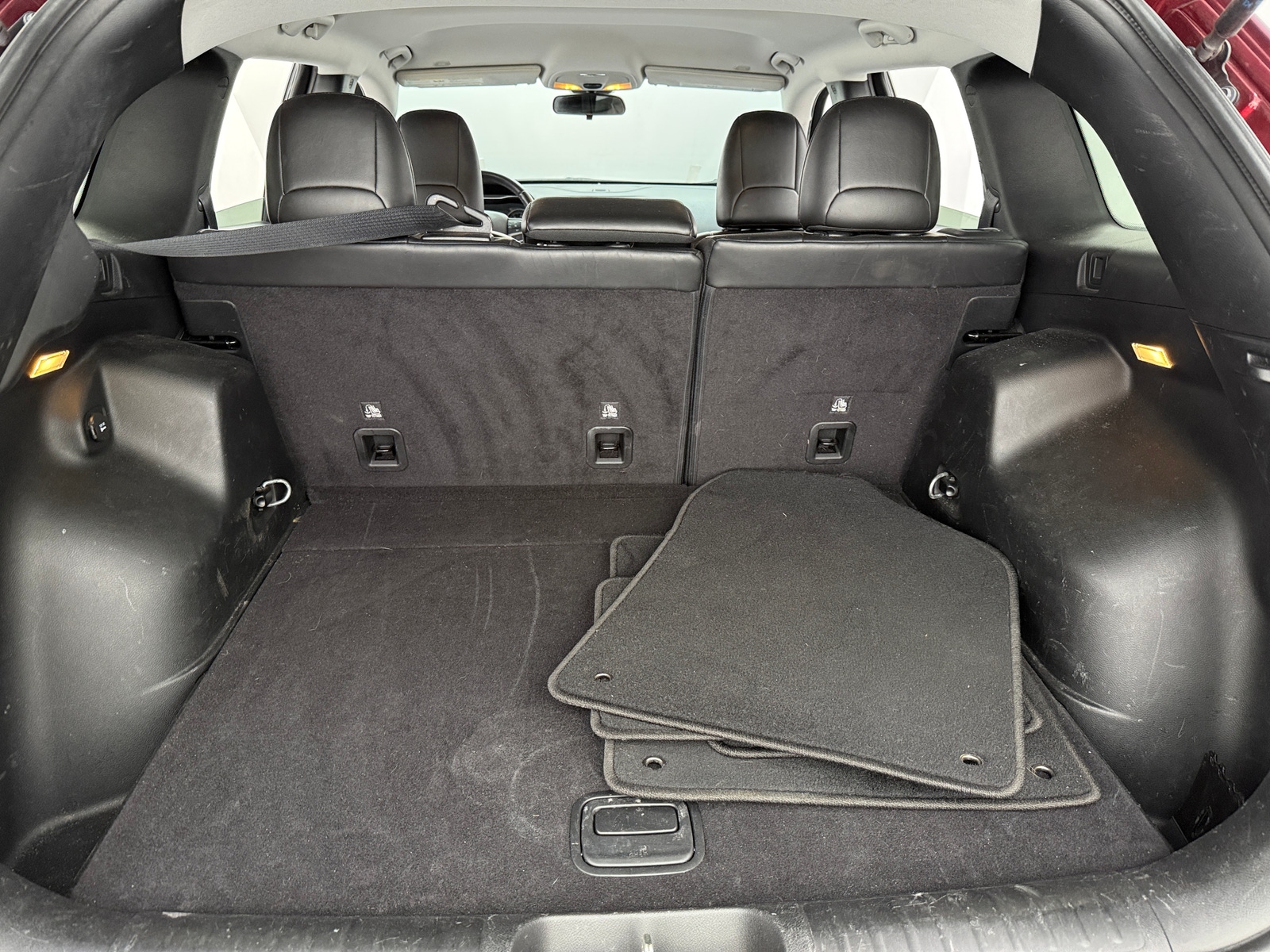 Thumbnail: 2019 Jeep Cherokee - 6