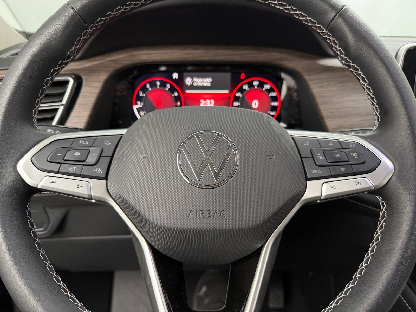 Thumbnail: 2025 Volkswagen Atlas - 4