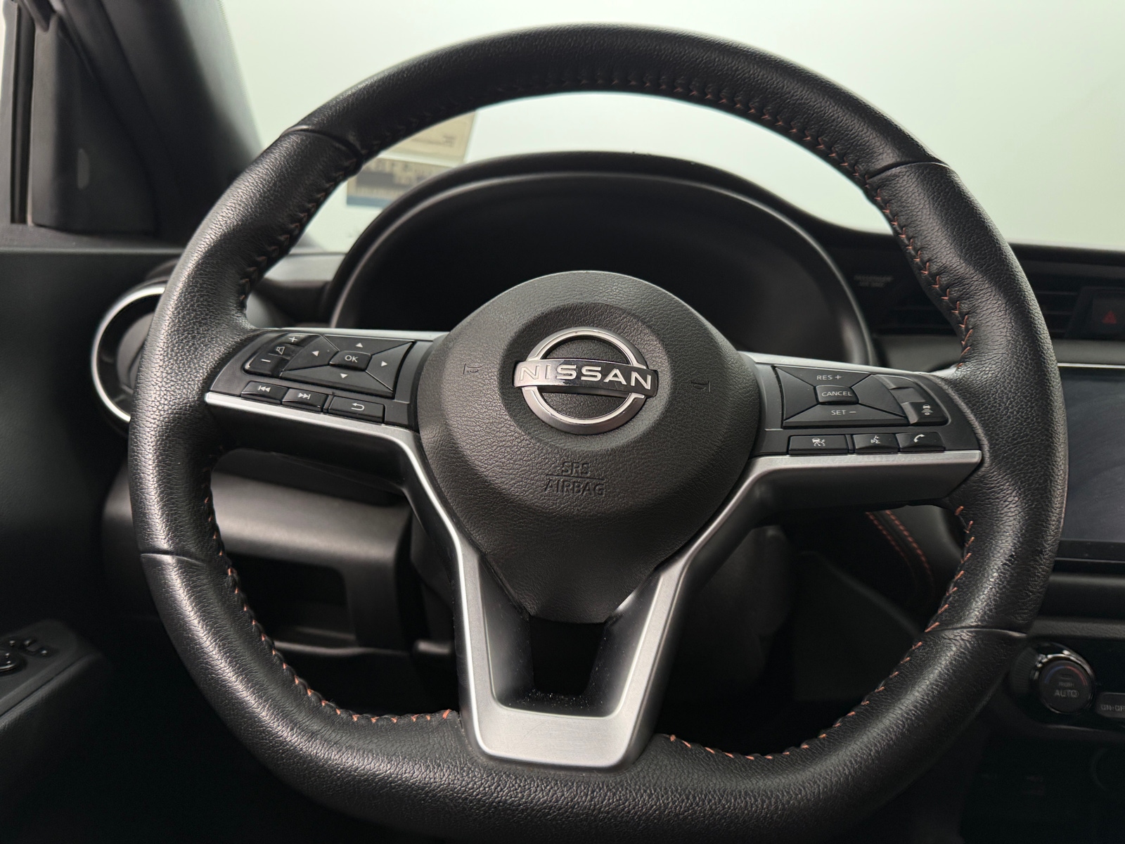 Thumbnail: 2022 Nissan Kicks - 5