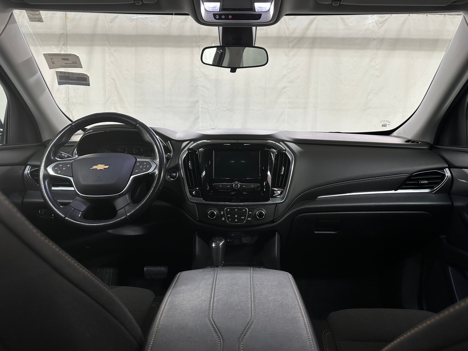 Thumbnail: 2020 Chevrolet Traverse - 3